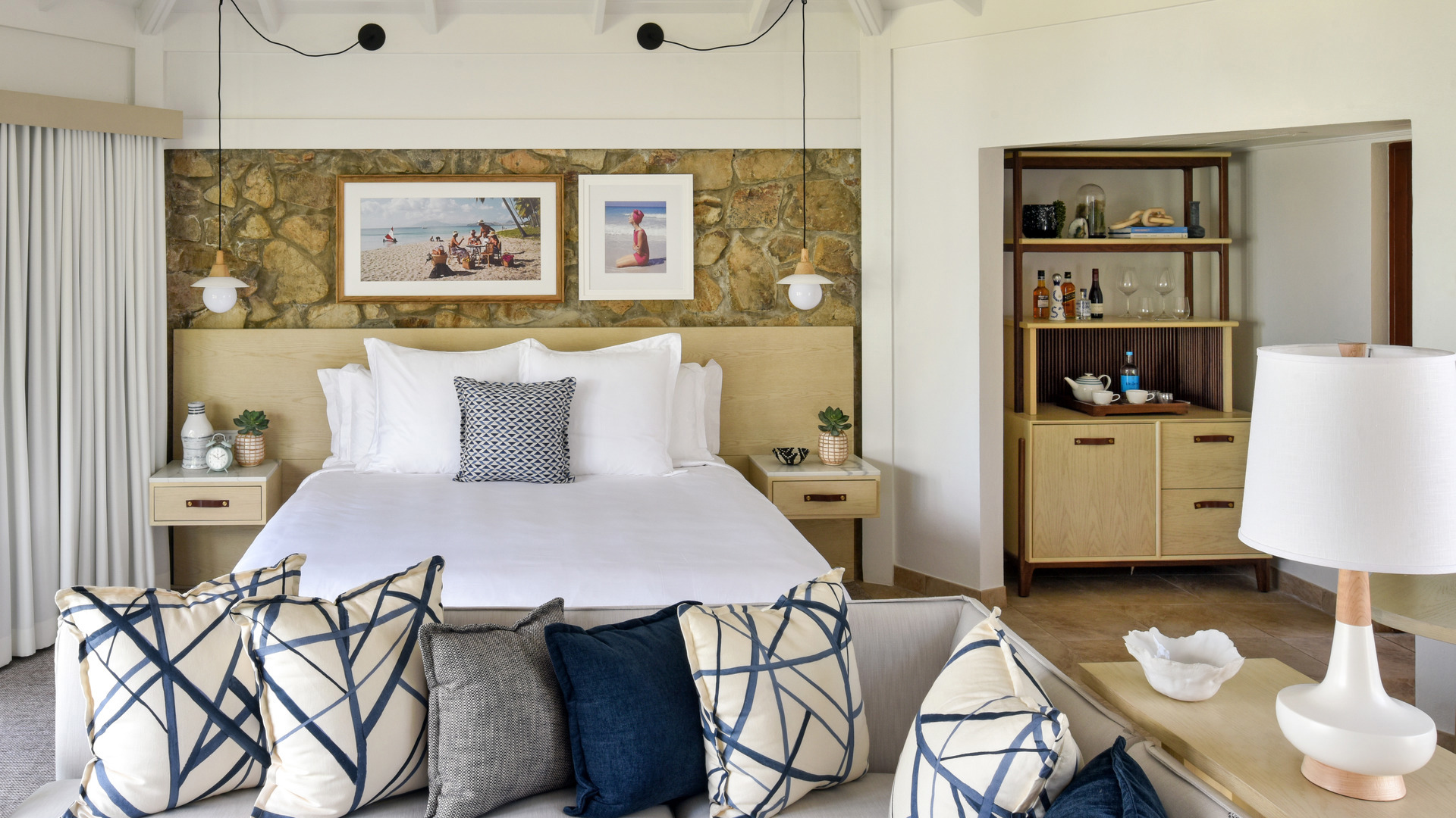  Caribbean, British Virgin Islands, Little Dix Bay, One Bedroom Pool Suite