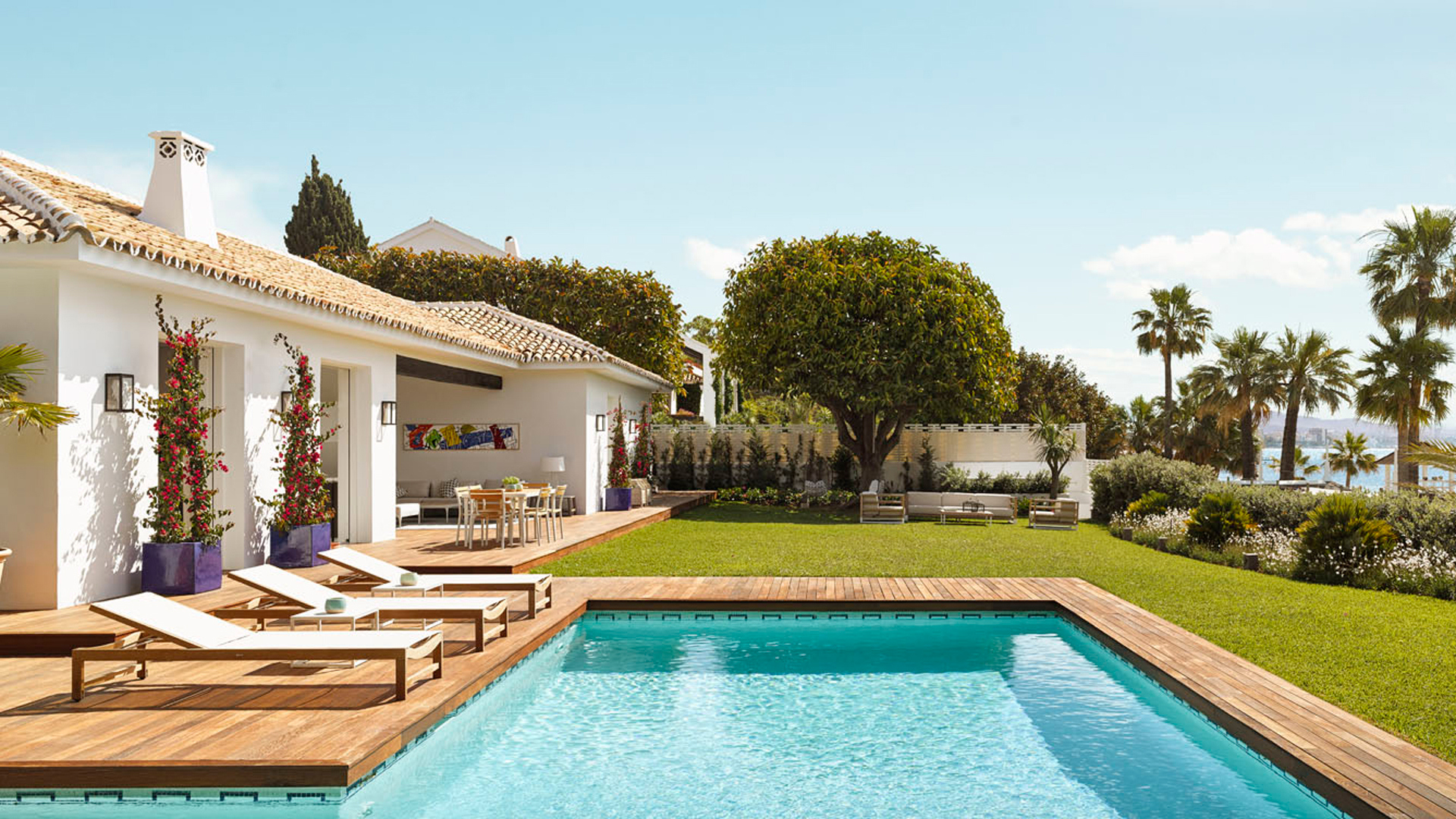 Europe, Spain, Costa del Sol, Puente Romano Beach Resort, Villa Pereza