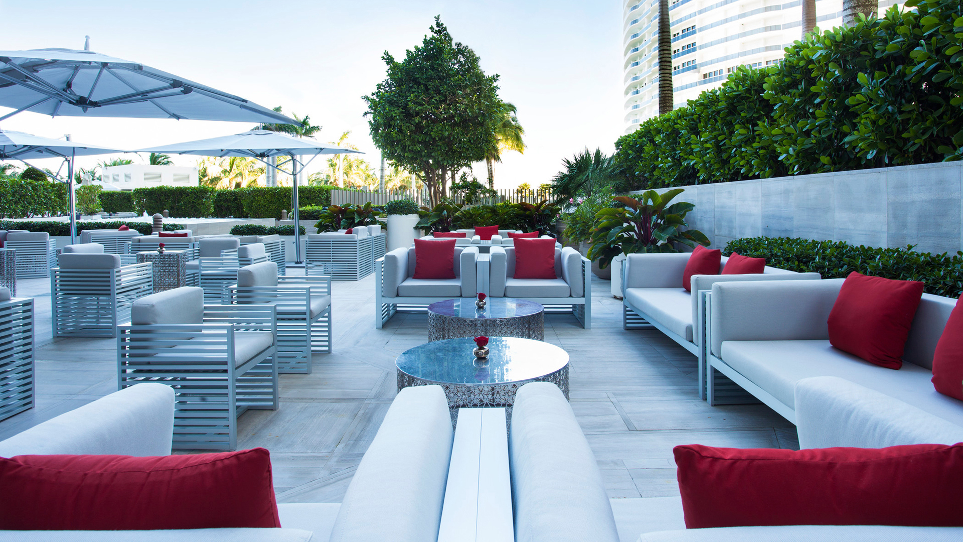  USA, Luxury Florida Holidays, The St Regis Bal Harbour, Bar terrace