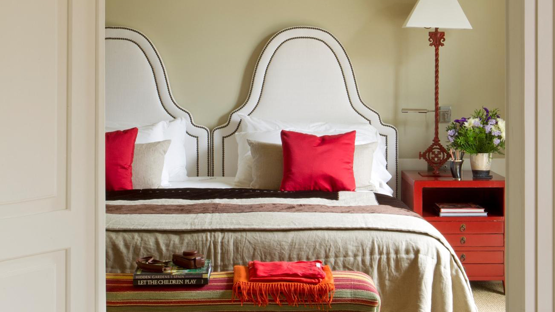 Europe, Spain, Costa del Sol, Finca Cortesin, Bed