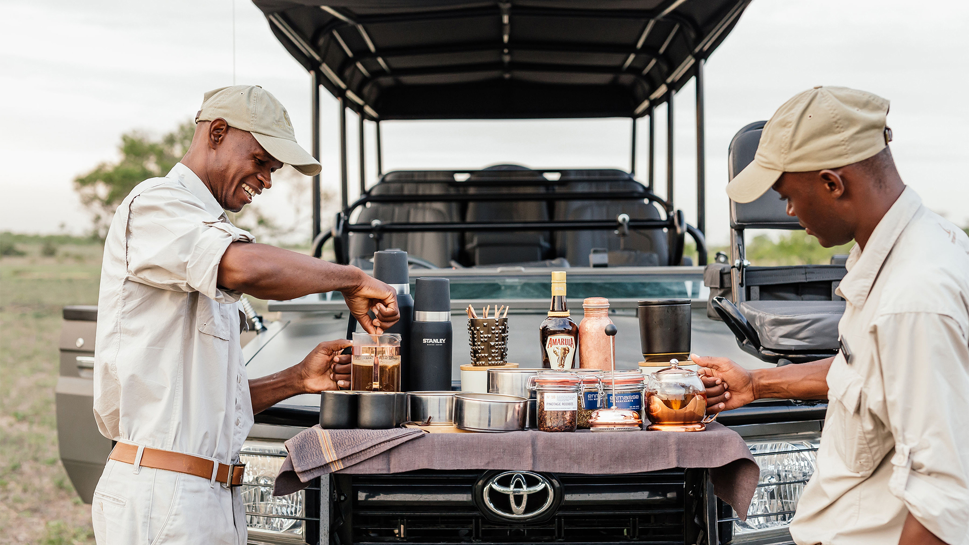 Africa, South Africa, Cheetah Plains Private Game Reserve, Coffee Stop
