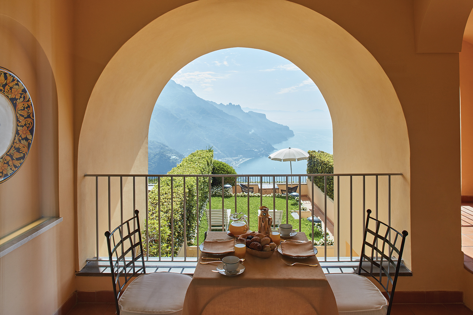 Europe, Italy, Amalfi Coast, Caruso, A Belmond Hotel, Amalfi Coast, Balcony dining