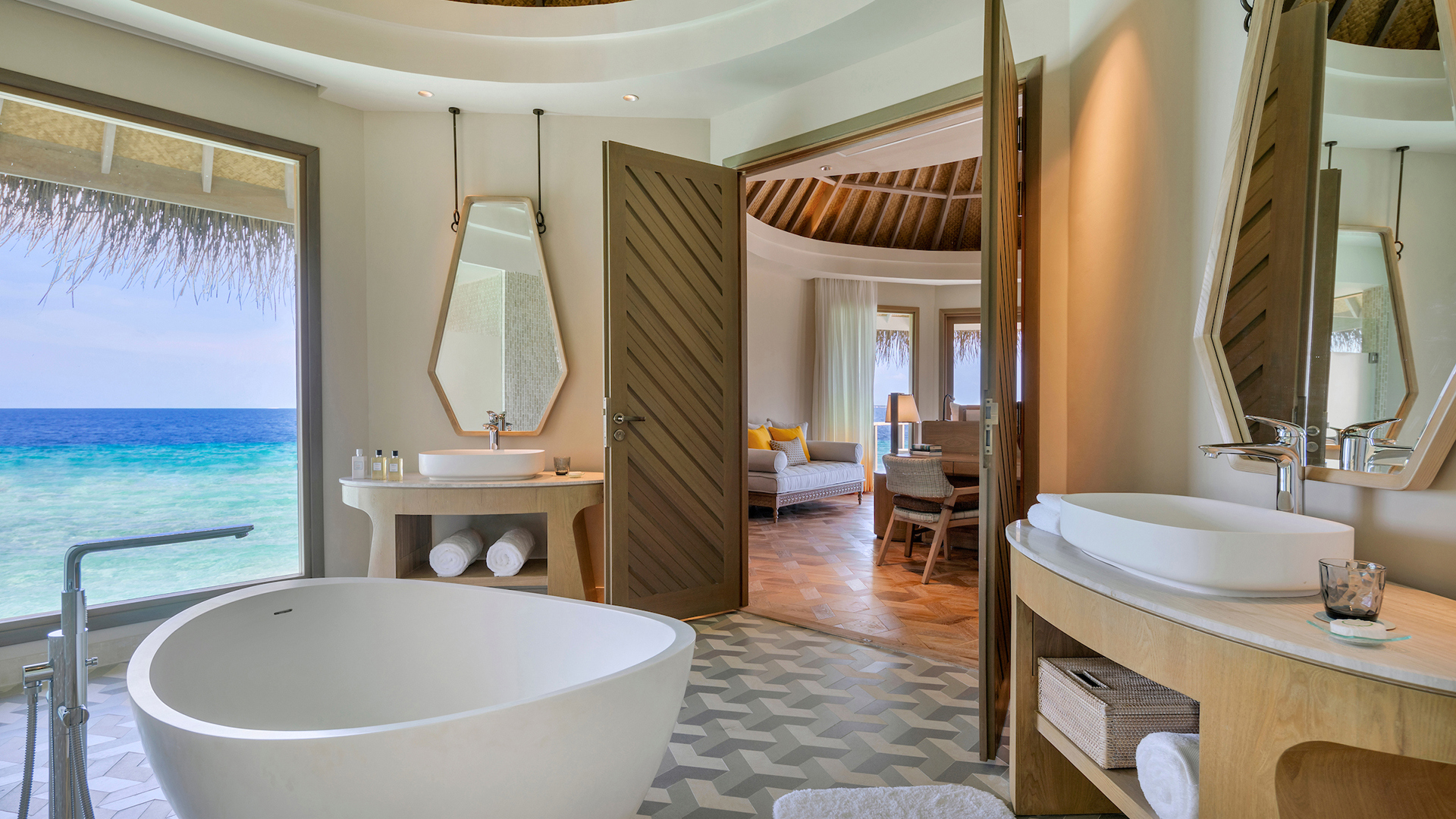Indian Ocean, Maldives, The Nautilus, Overwater Bathroom