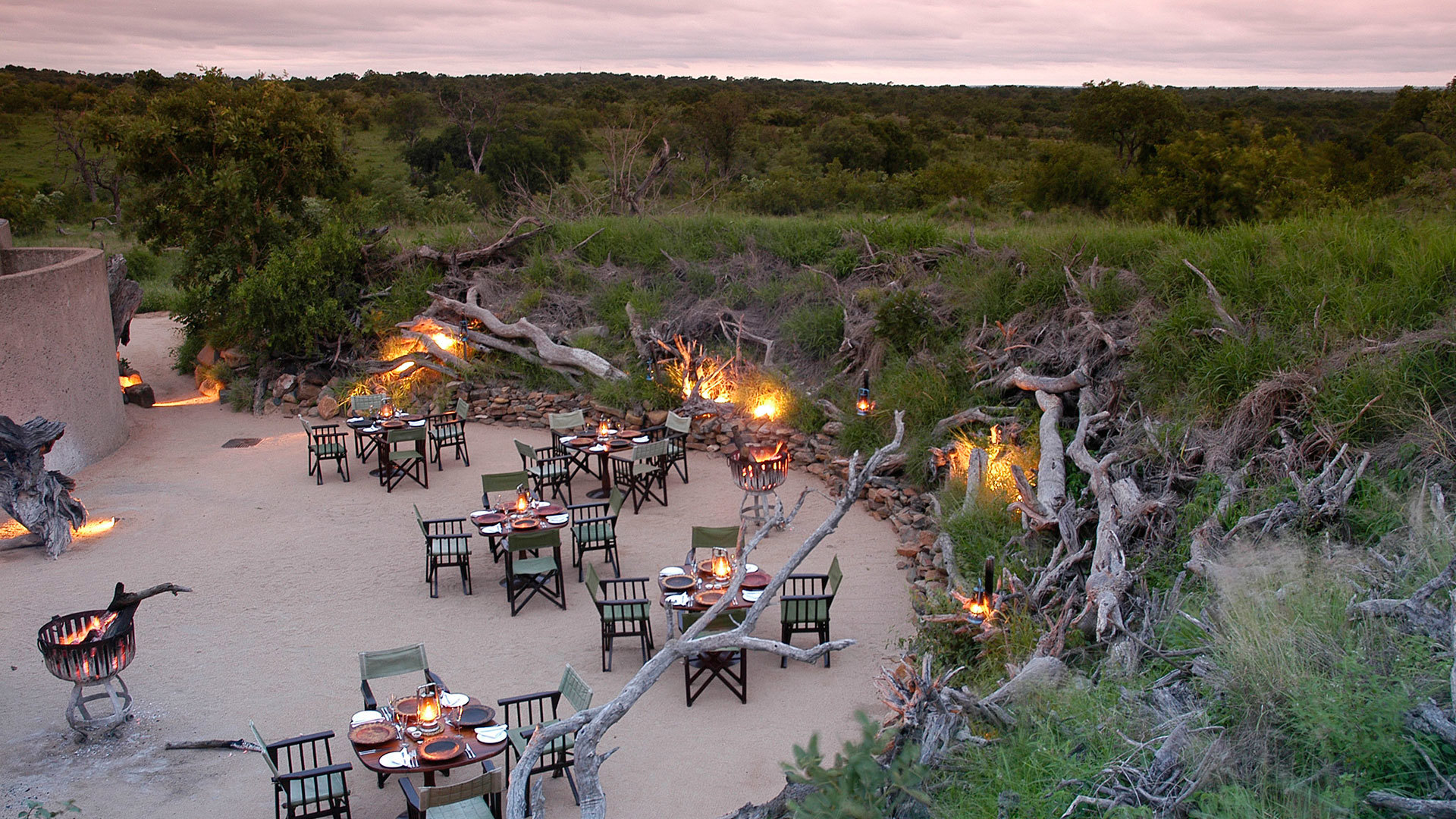  Africa, South Africa, Sabi Sabi Earth Lodge, Boma 