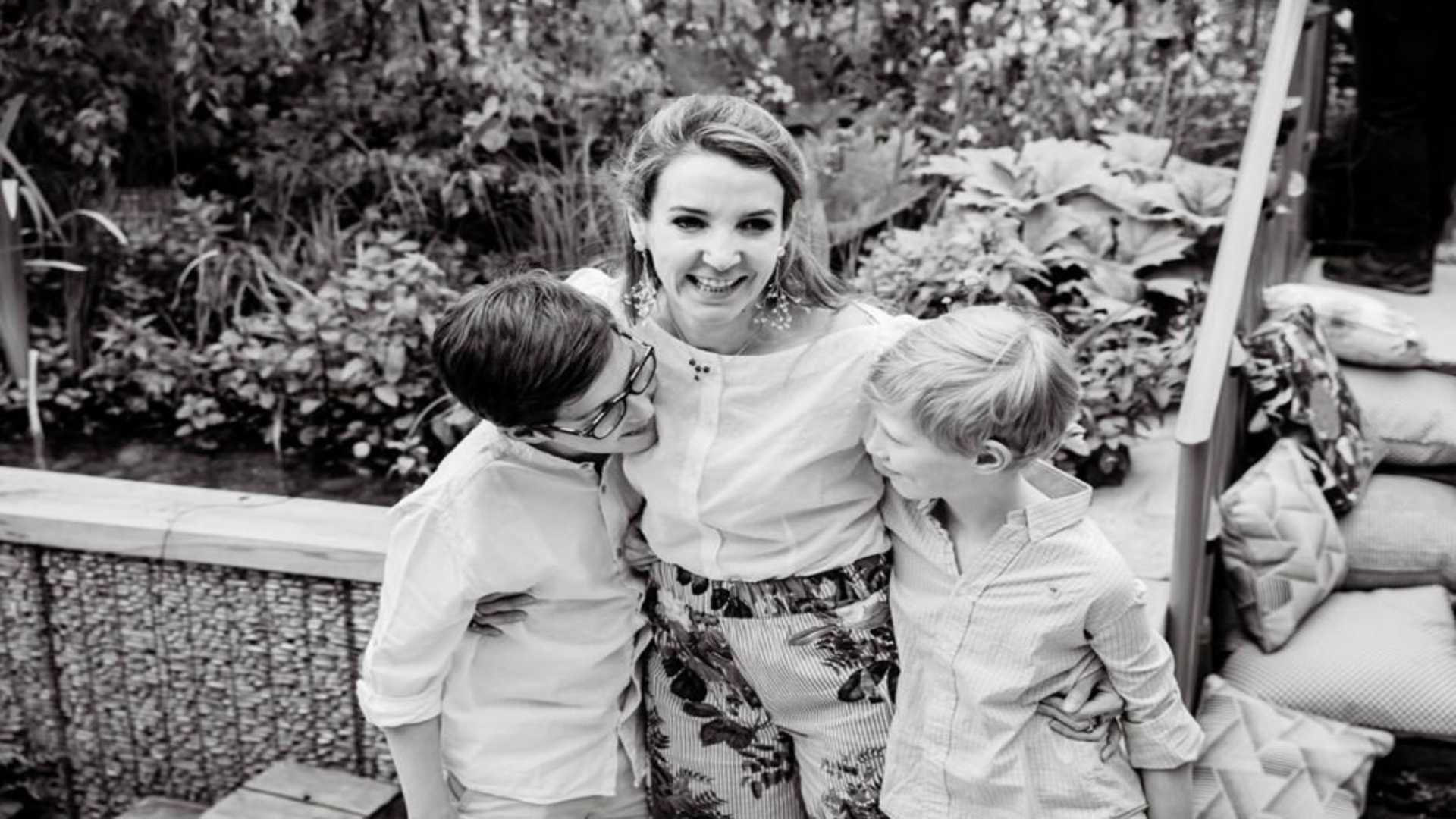 Tessy with children