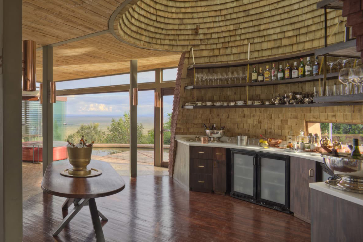 Africa, Kenya, Angama Mara, Bar lounge