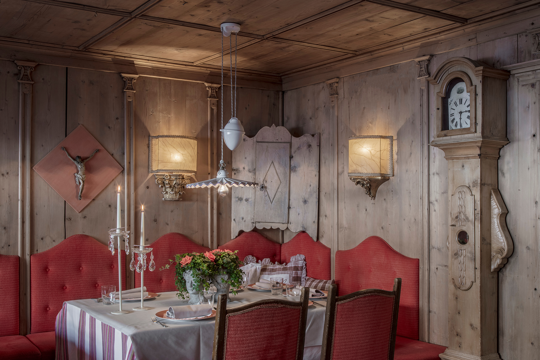 Italy ski holidays, The Dolomites, Hotel La Perla, dining table