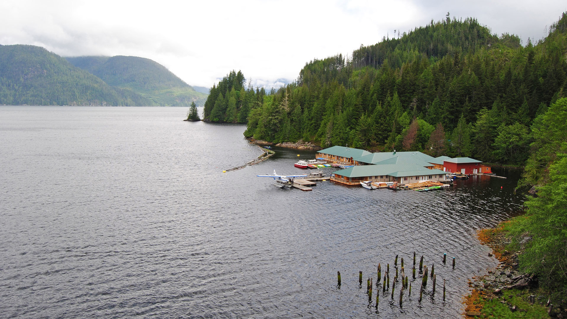 Luxury Canada Holidays, Knight Inlet Lodge, The Lodge