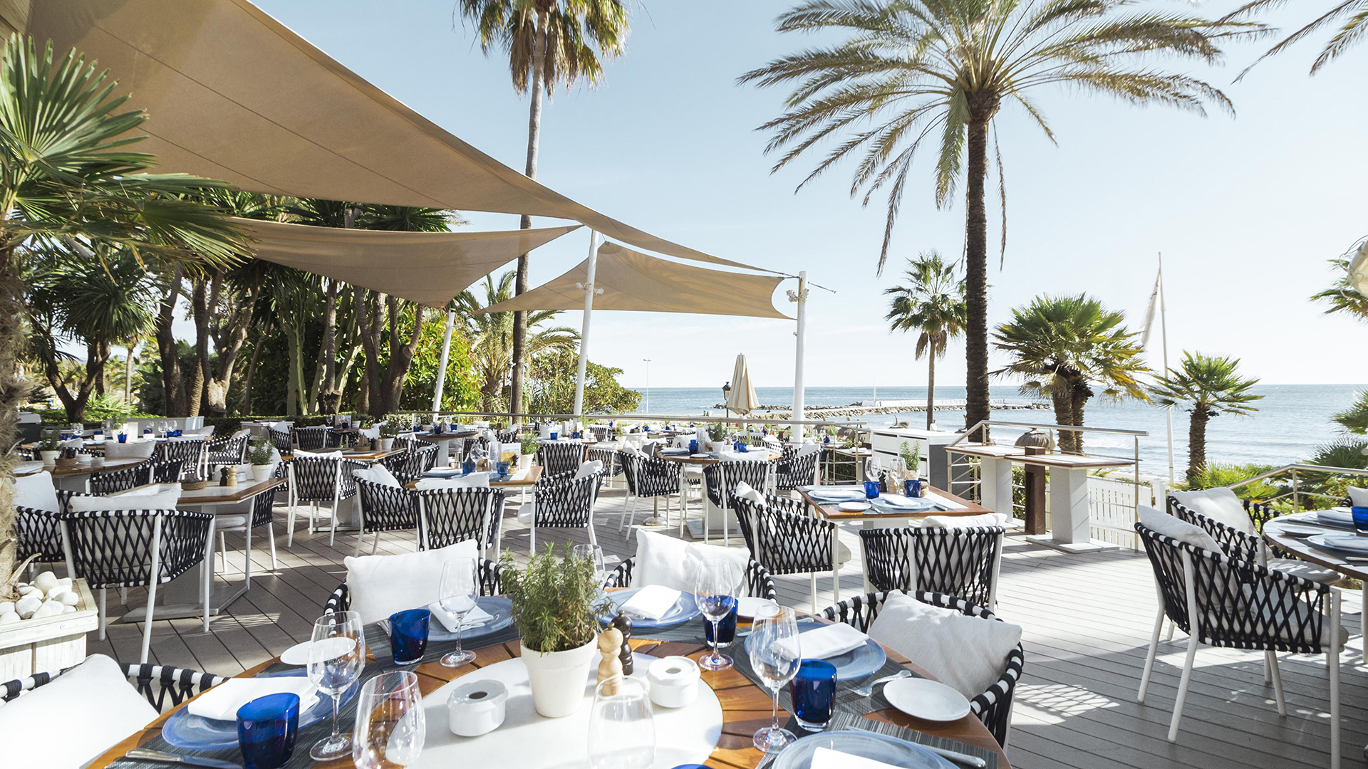 Europe, Spain, Costa del Sol, Puente Romano Beach Resort, Sea Grill