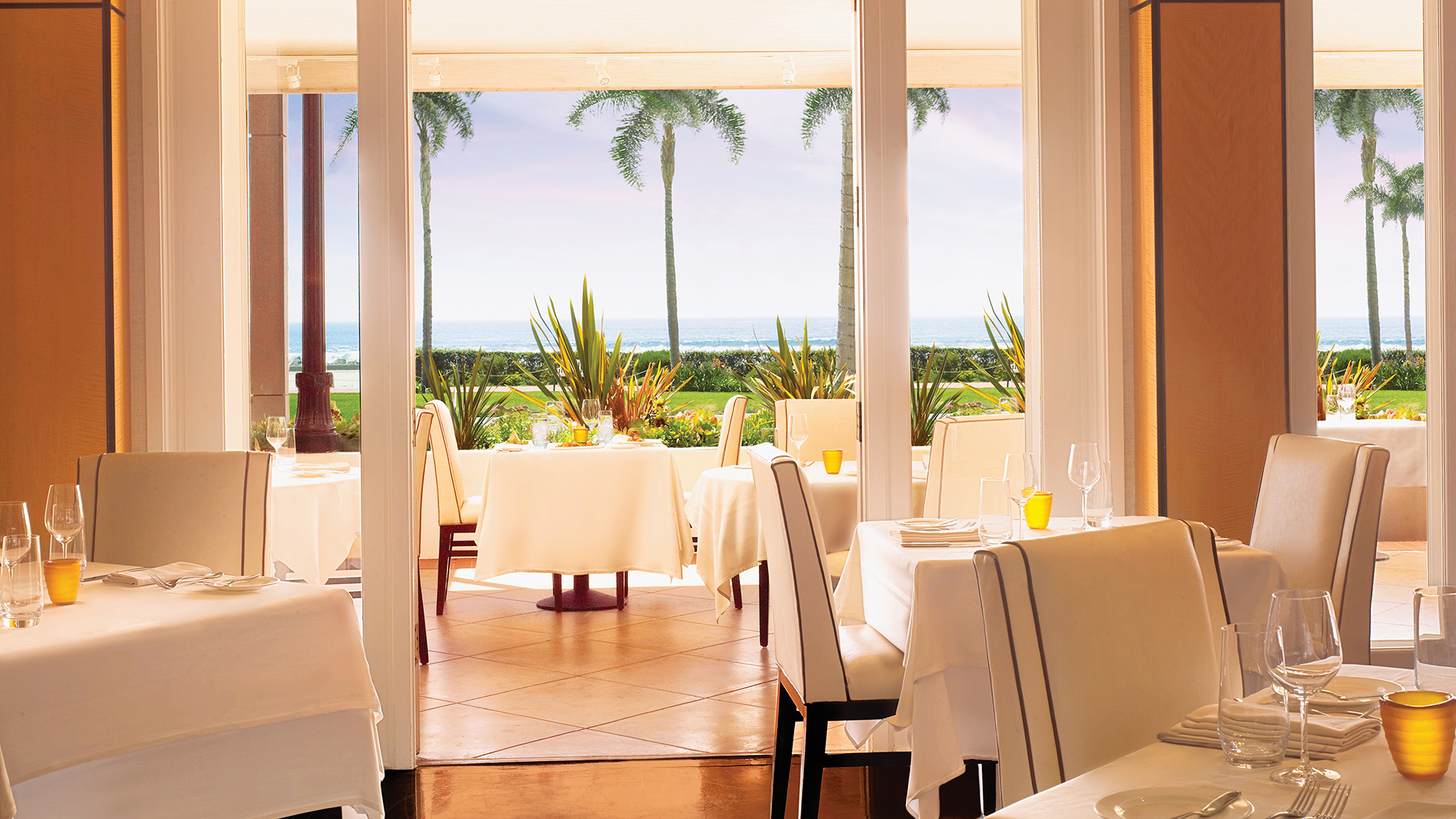 North america & canada, California, Del coronado, Dining restaurant patio view