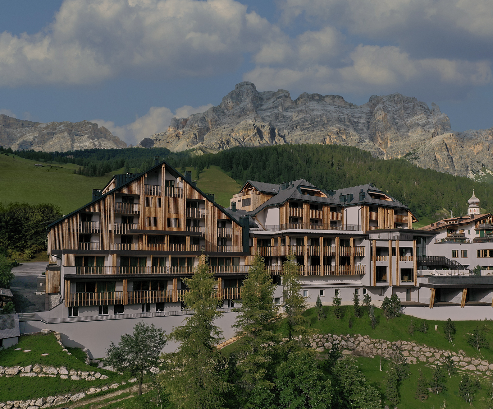 Ski & Snow, Europe, Italy, Aman Rosa Alpina, property exterior