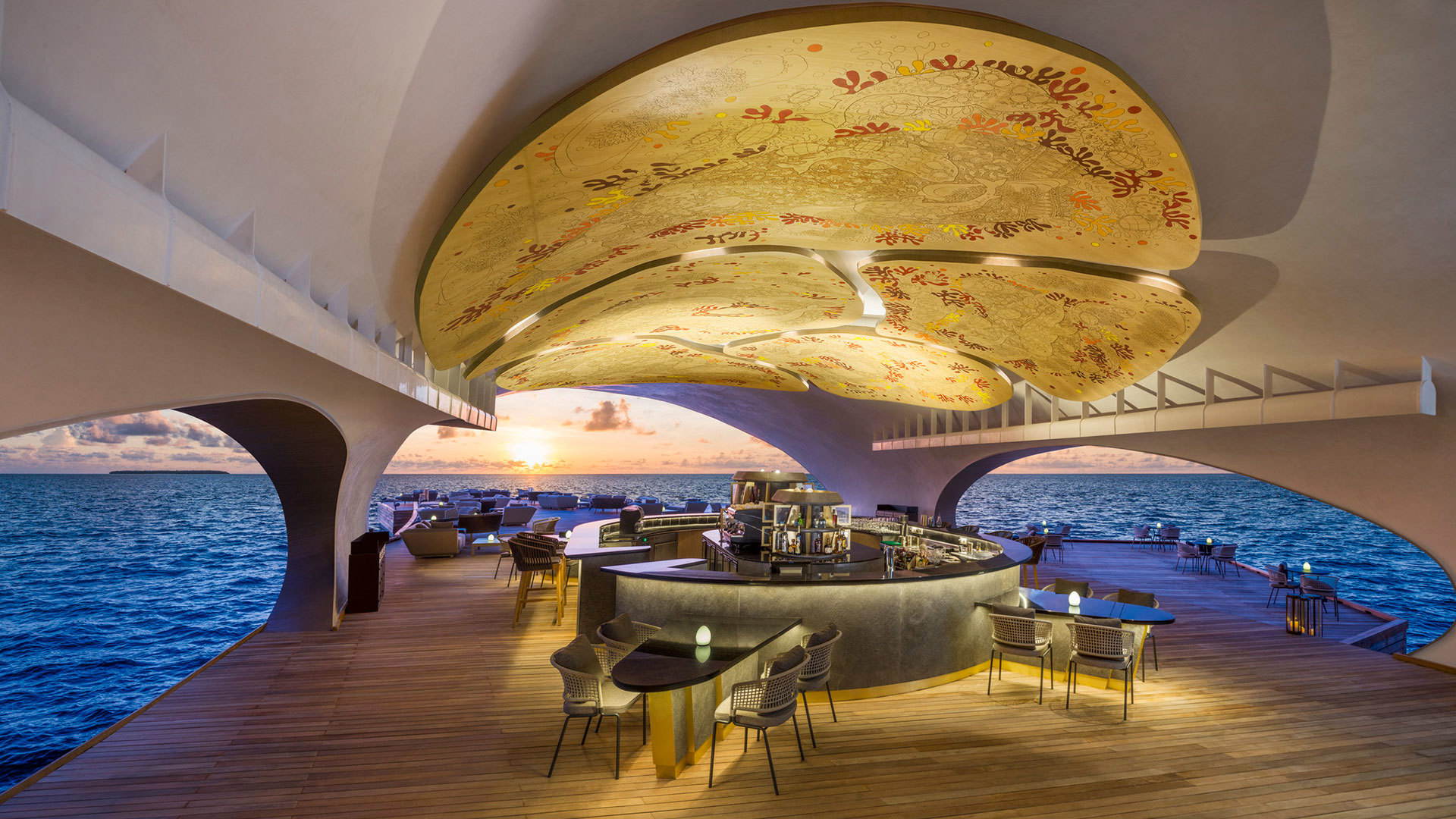 Indian Ocean, Maldives, St Regis Vommuli Resort, Whale Bar