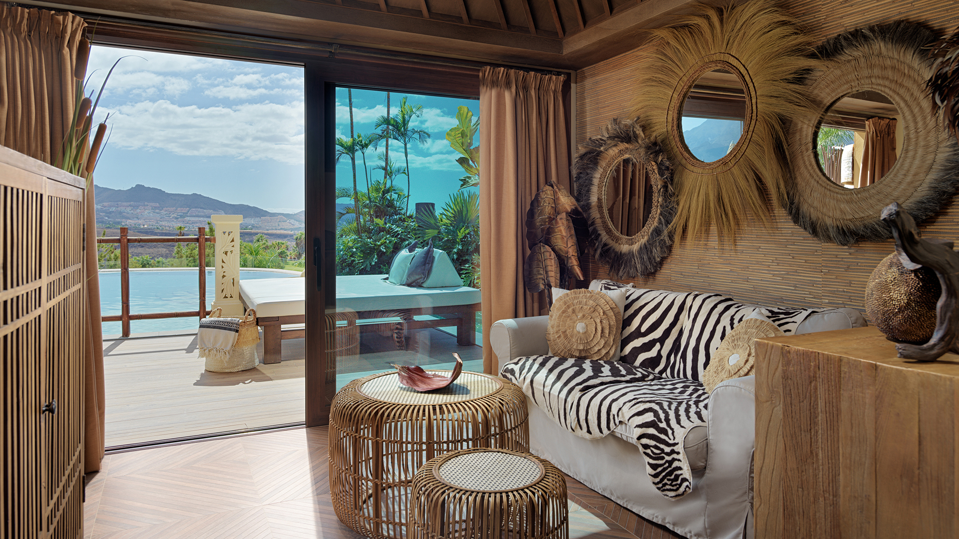 Europe, Spain, Tenerife, Royal River, Lagoon Villa Living room