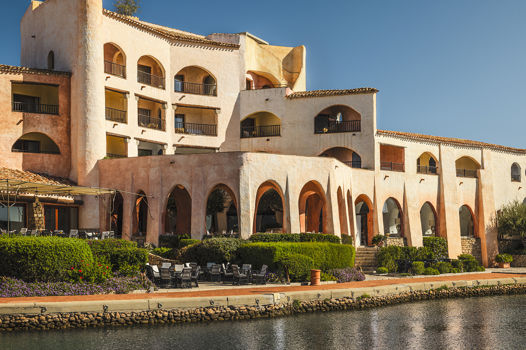 Europe, Italy, Sardinia, Hotel Cala di Volpe, hotel Facade 