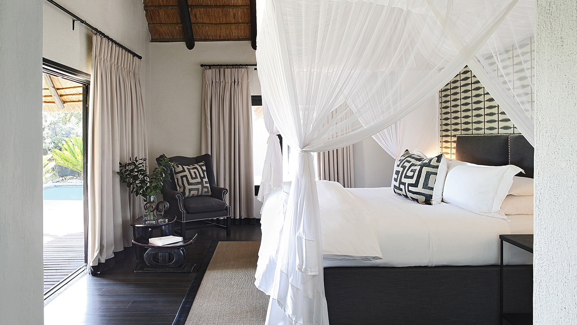  Africa, South Africa, Londolozi Private Granite Suites, Bedroom