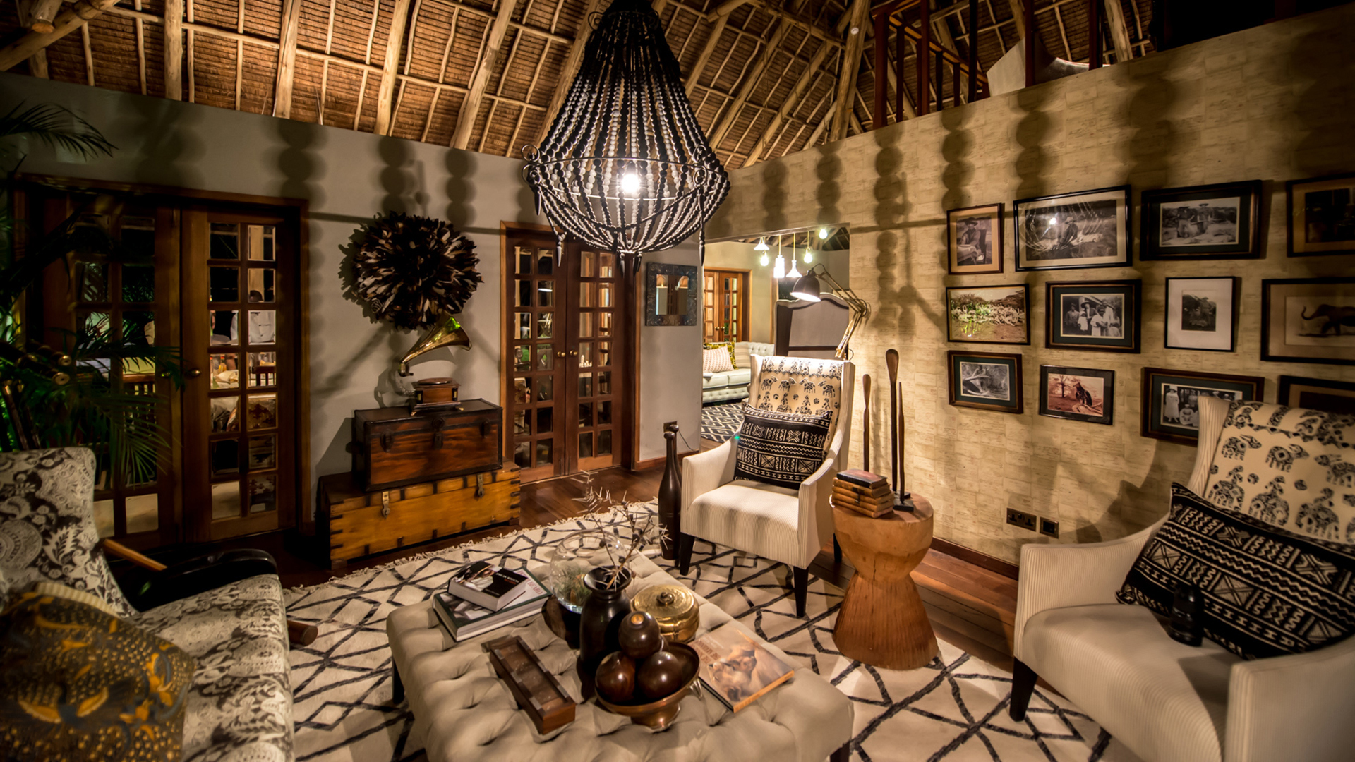  Africa, Kenya, Finch Hattons, Karen Blixen Lounge