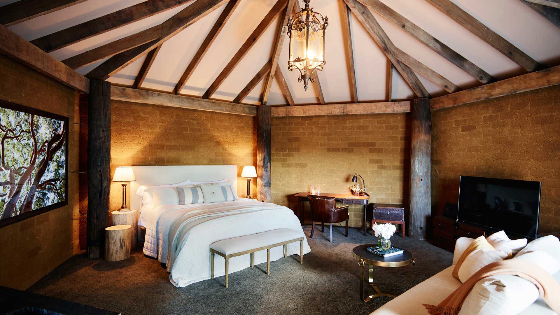  Worldwide, Australia, Pretty Beach House, Treetops bedroom