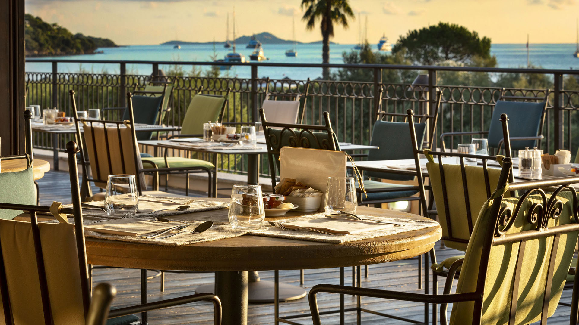  Europe, Italy, Sardinia, Abi d’Oru Beach Hotel & Spa, Dining