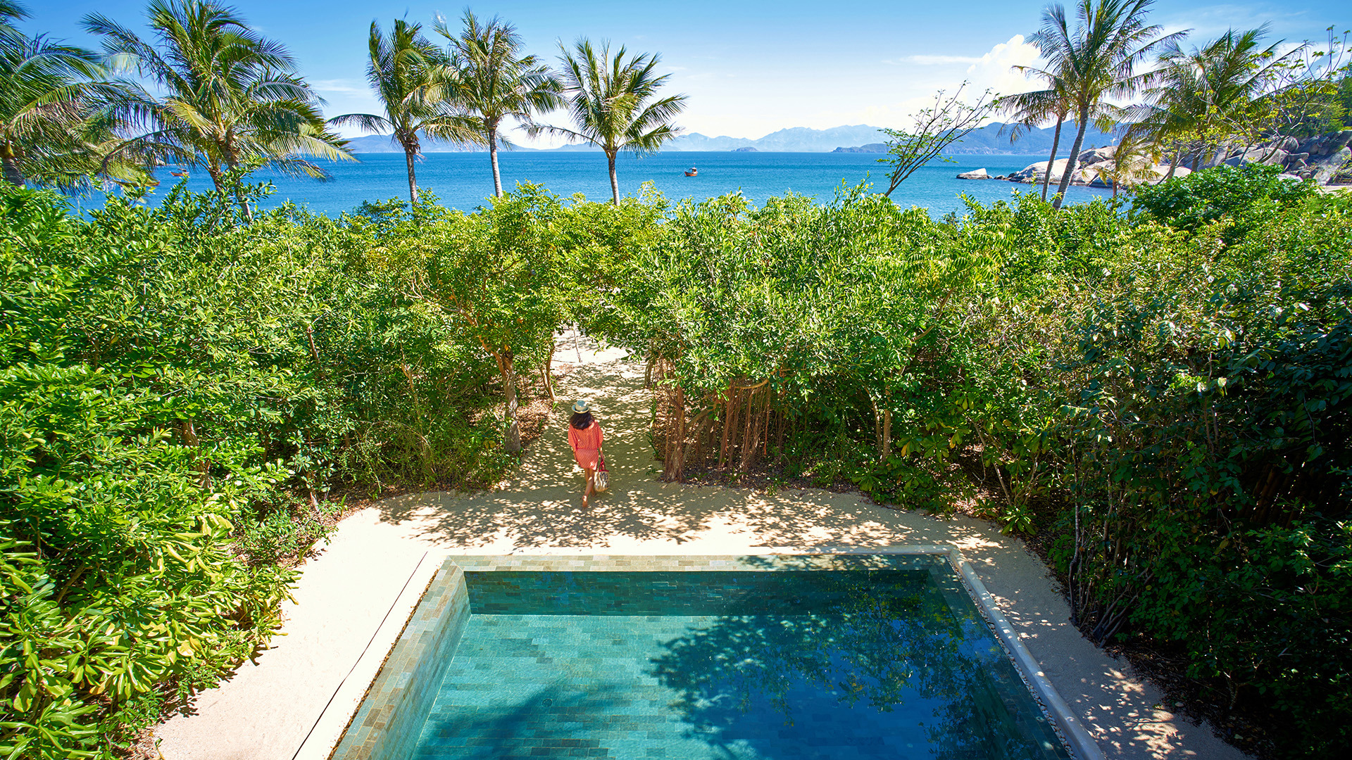  Worldwide, Vietnam, Six Senses Ninh Van Bay, Beach villa pool and exterior