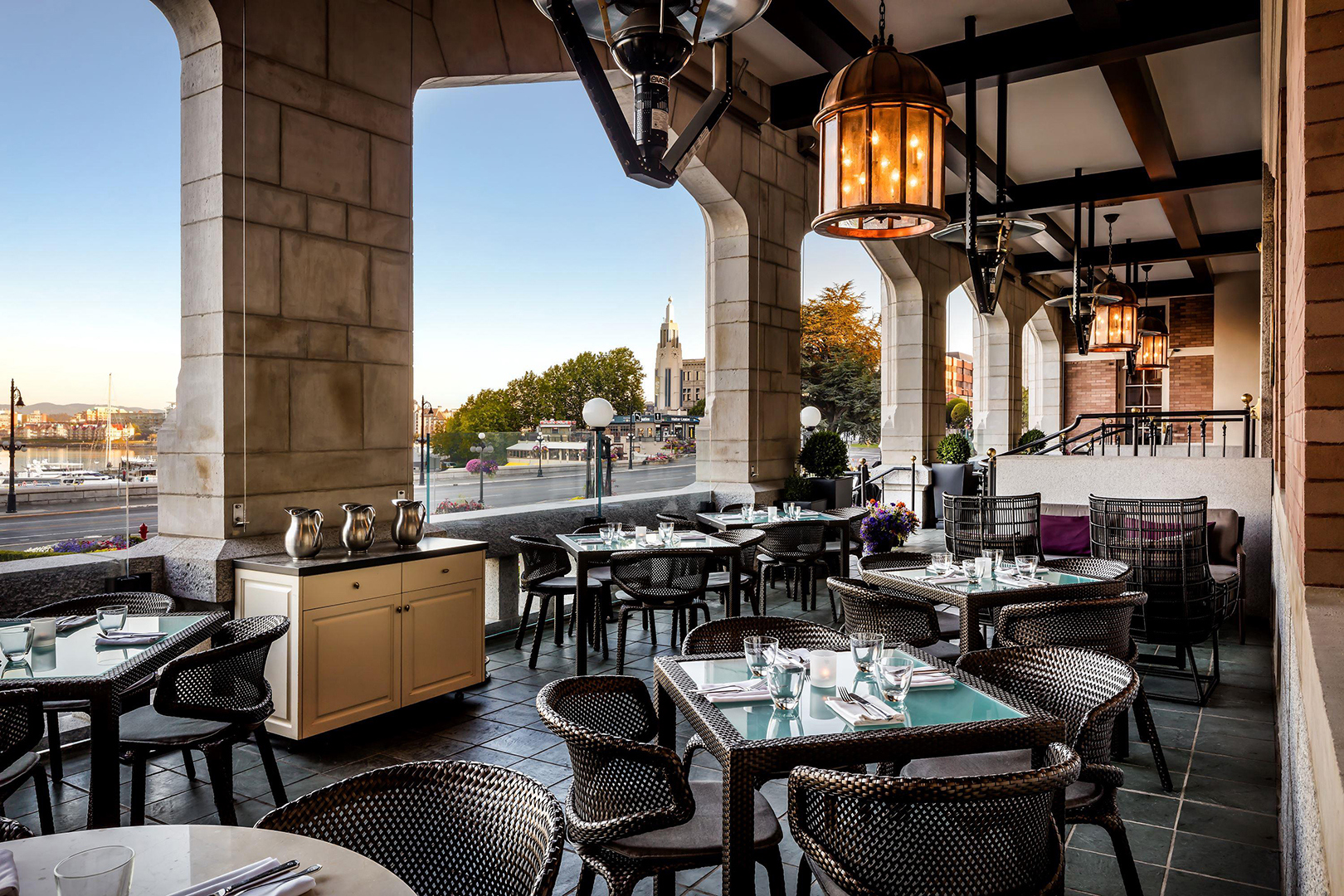 Luxury Canada Holidays, Fairmont Empress Hotel, The Veranda