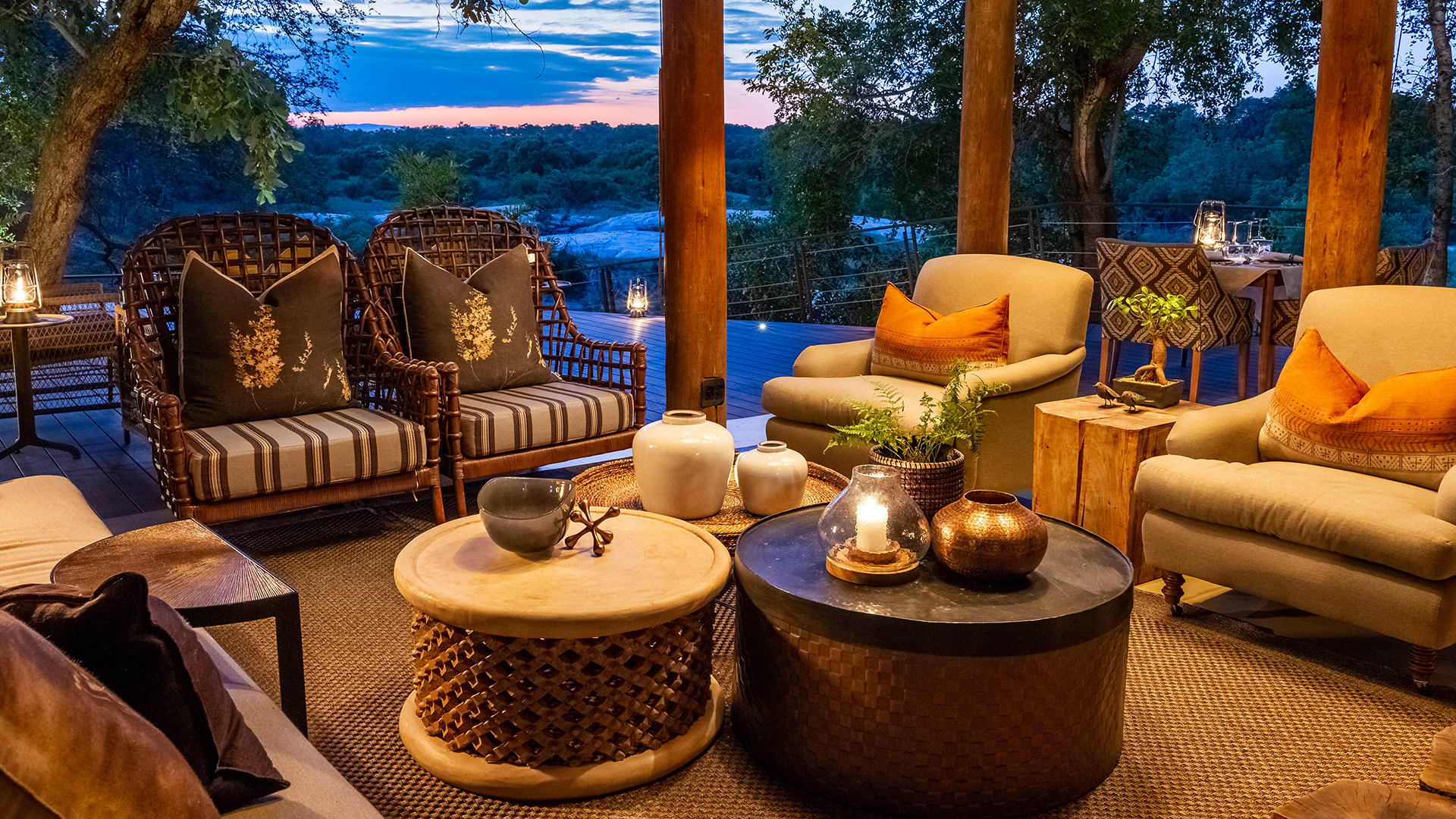  Africa, South Africa, Dulini Leadwood Lodge, Seating Area