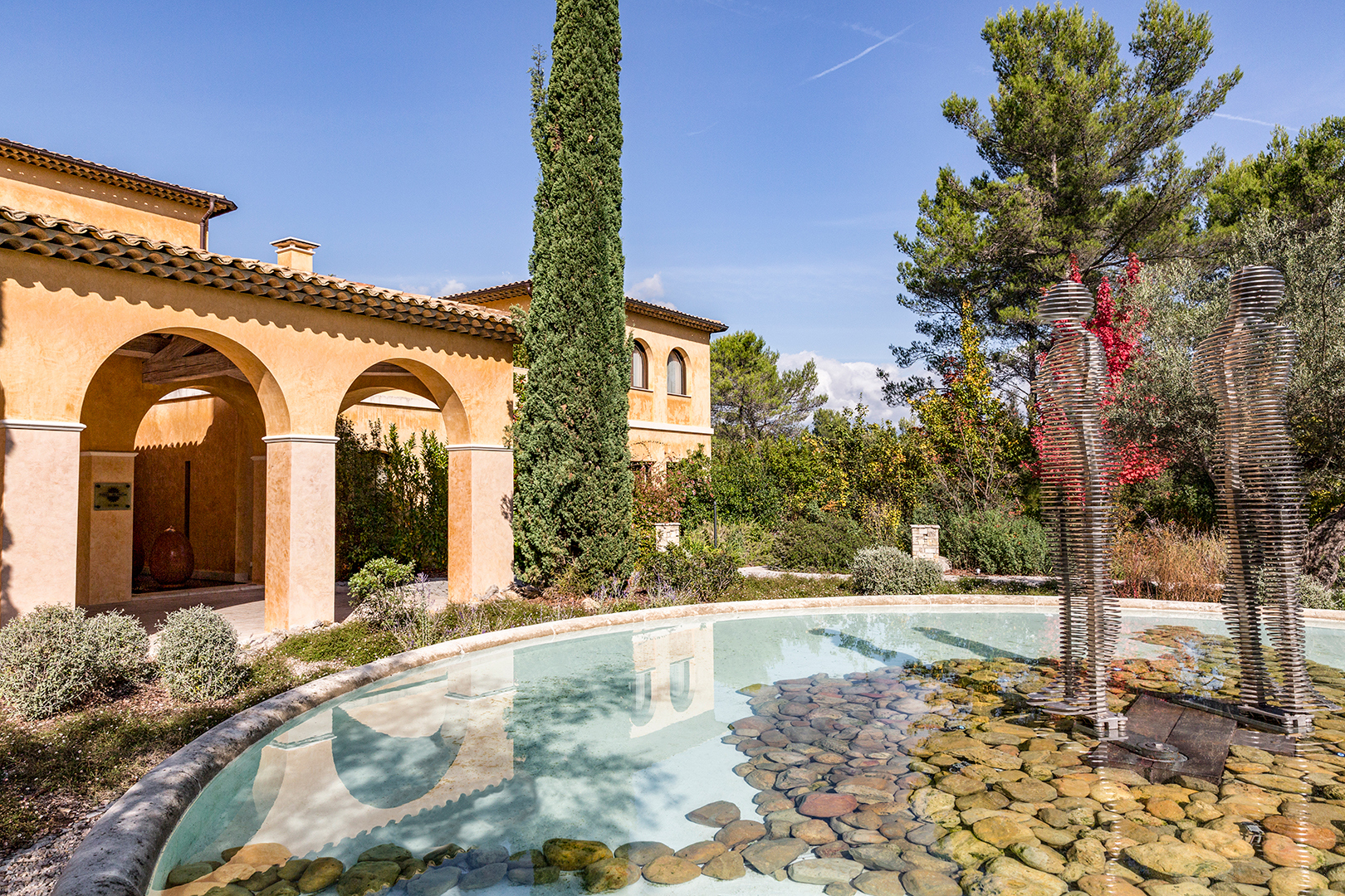 Europe, France, Terre Blanche Hotel Spa Golf Resort, Foutain outside building