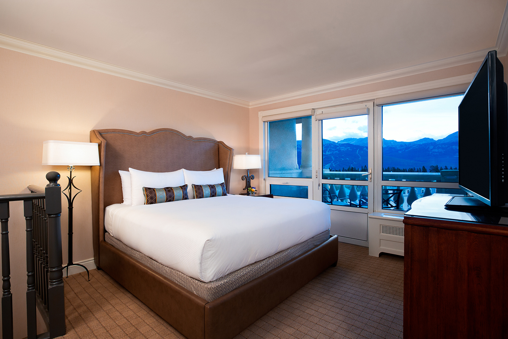 Ski & Snow, Canada, Fairmont Chateau Lake Louise, Bedroom suite