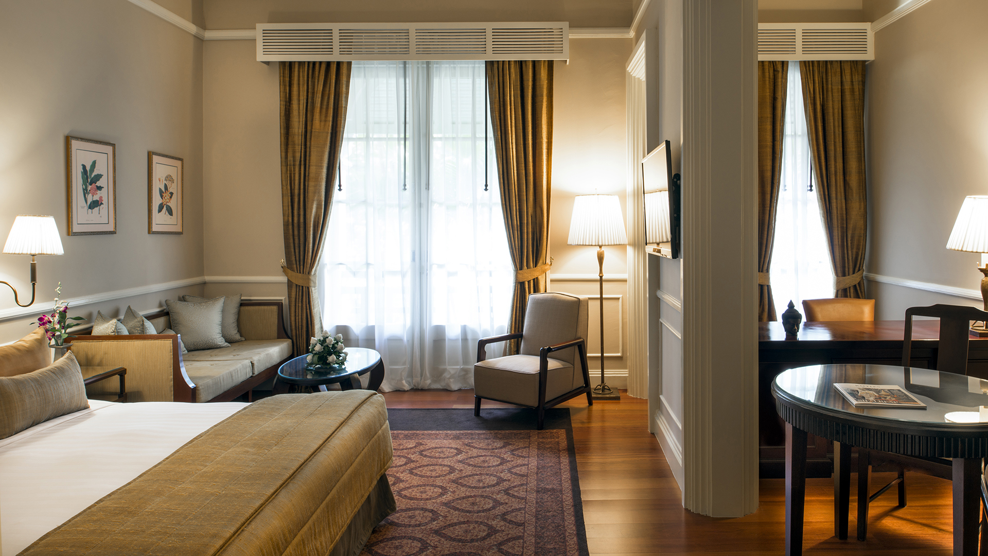  Worldwide, Cambodia, Raffles Hotel Le Royal, Colonial suite