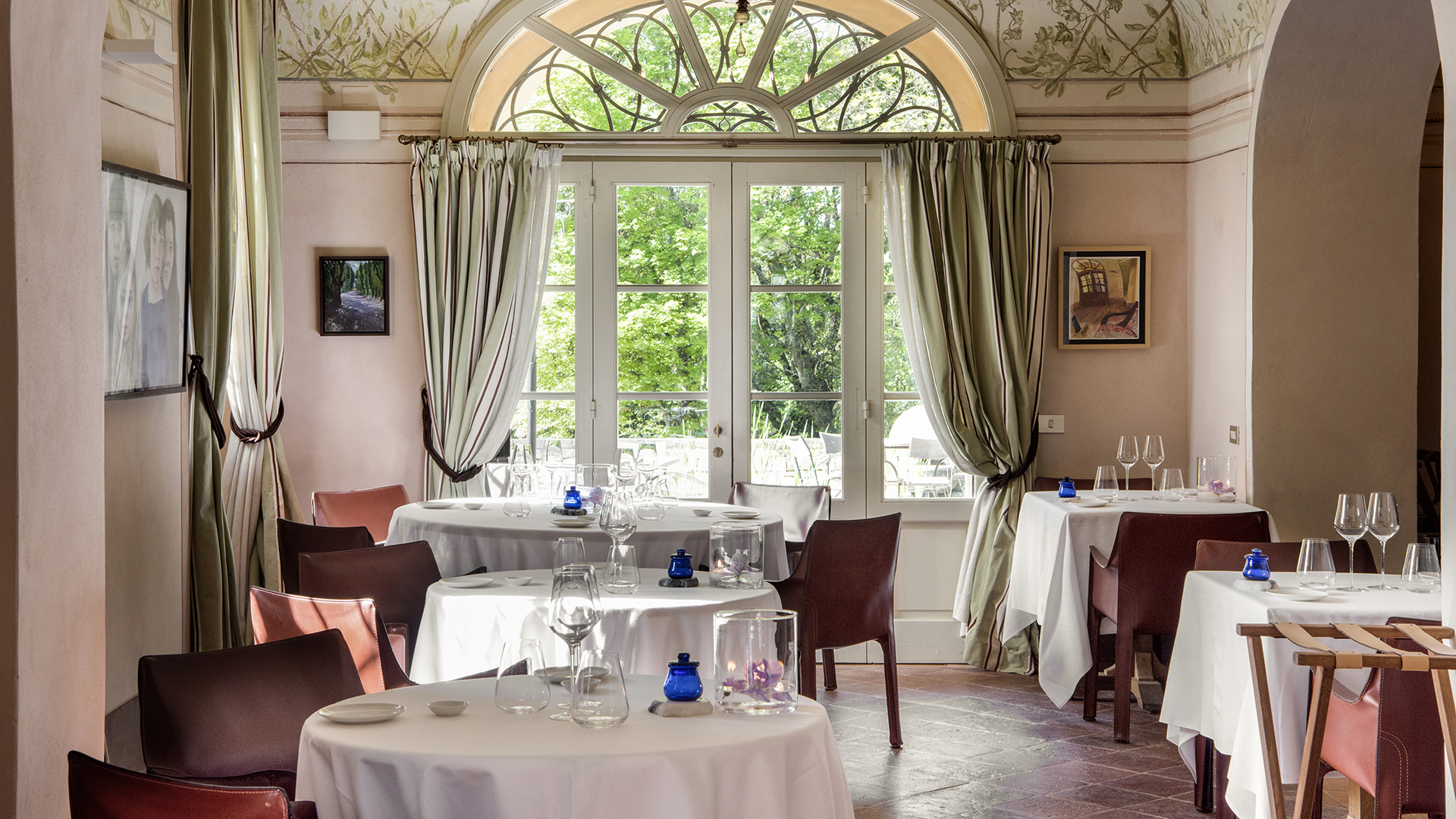 Europe, Italy, Tuscany, Borgo Pignano, Villa Pignano Dining