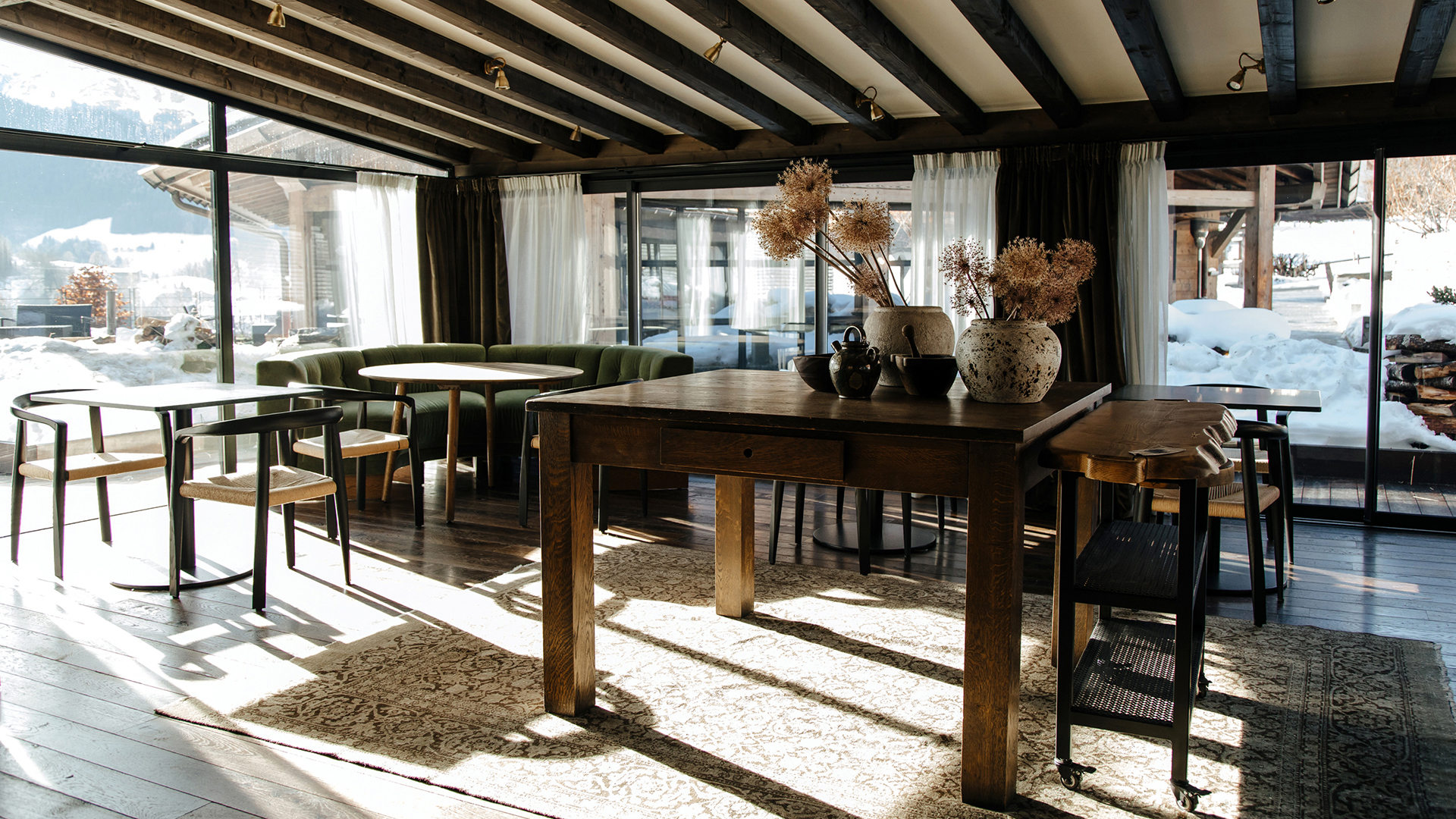 Europe ski, France, L'Alpaga Hotel, La Table