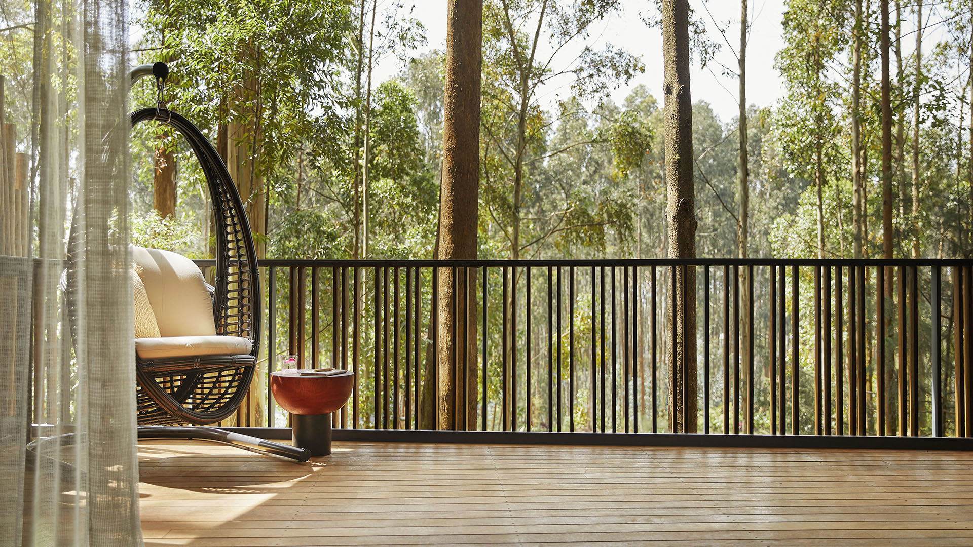  Africa, Rwanda, One&Only Gorilla's Nest, Balcony