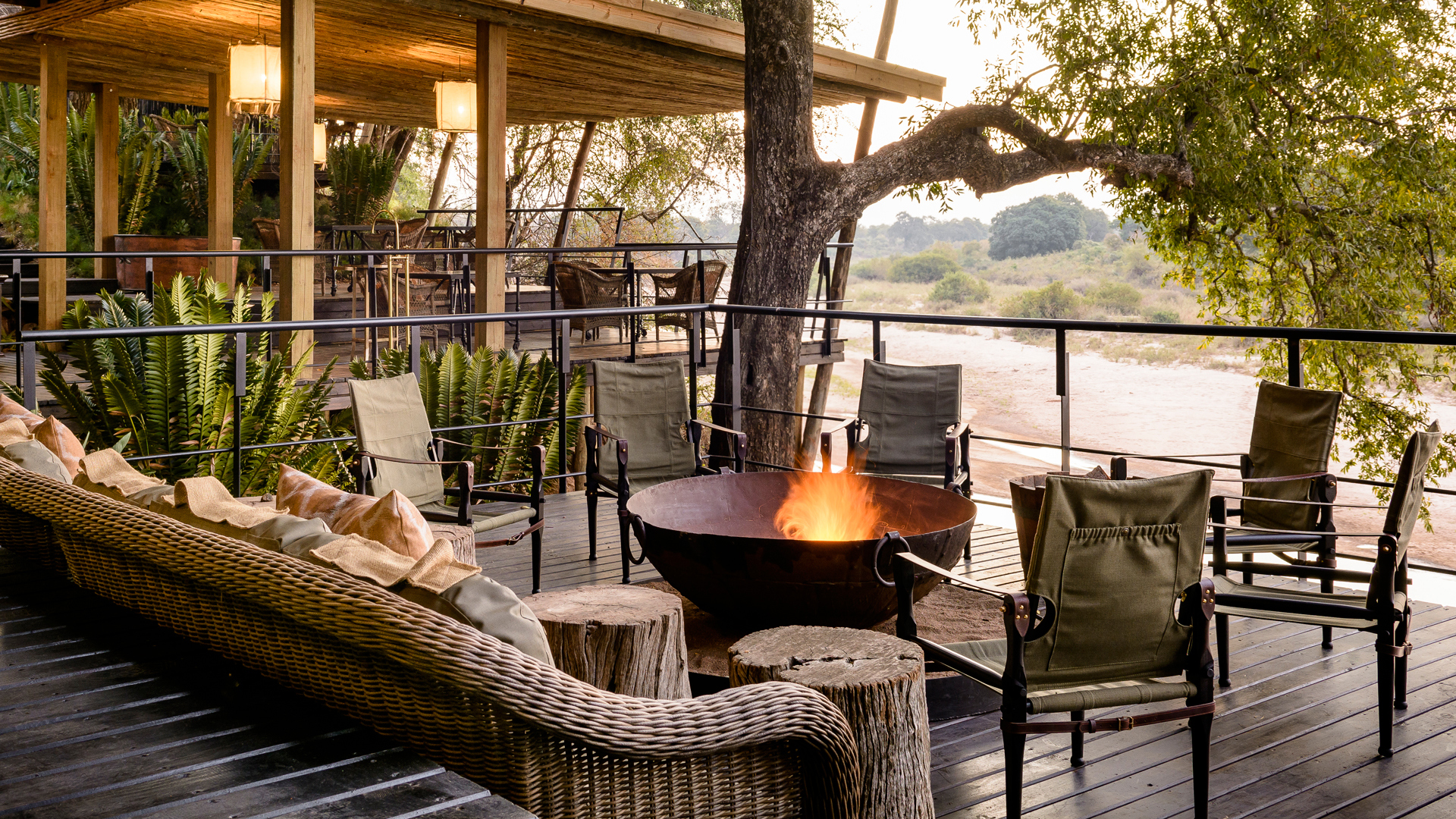  Africa, South Africa, Singita Ebony Lodge, Outdoor firepit