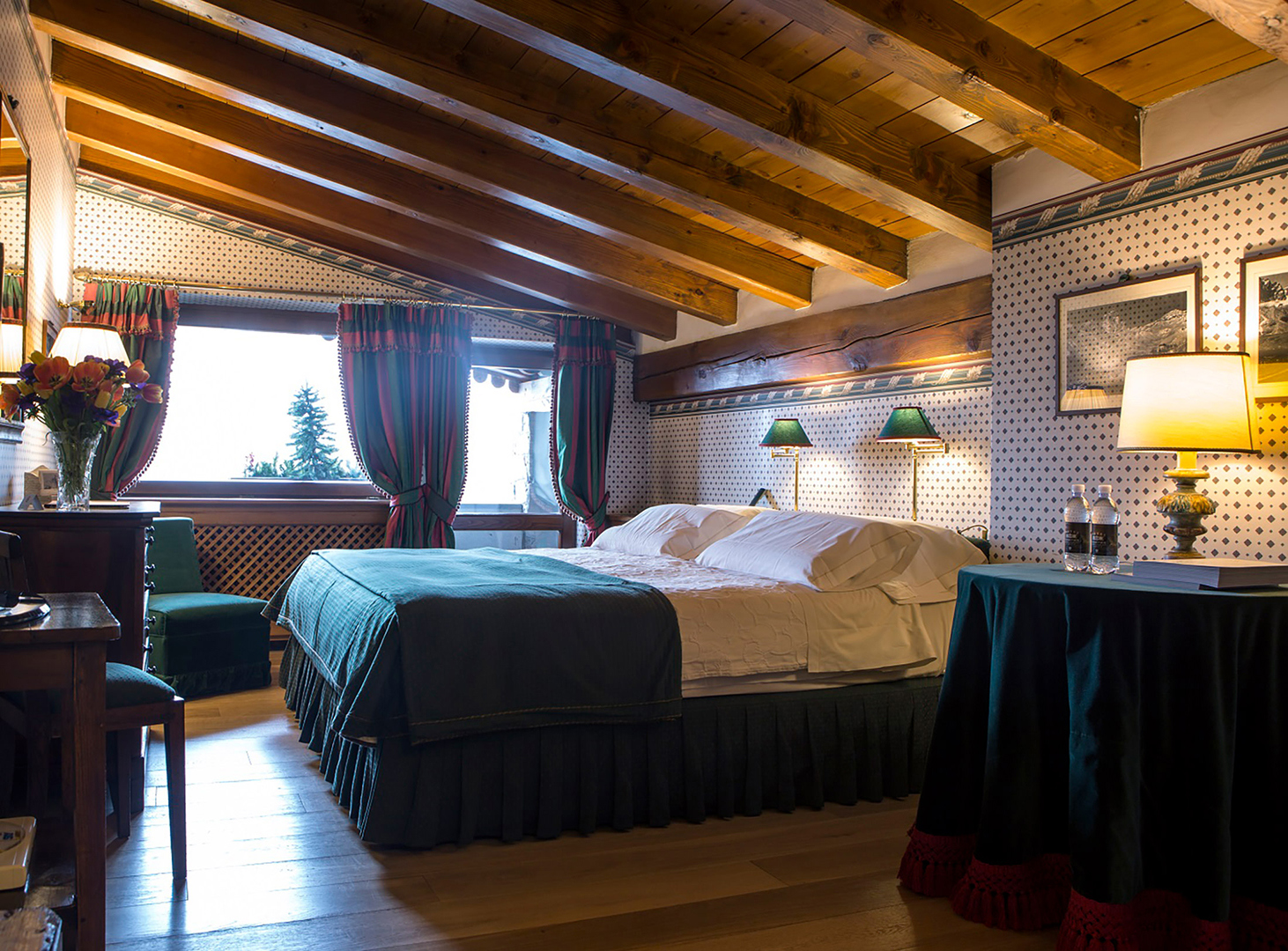 Ski & Snow, Cervinia, Italy, Hotel Hermitage, Bedroom