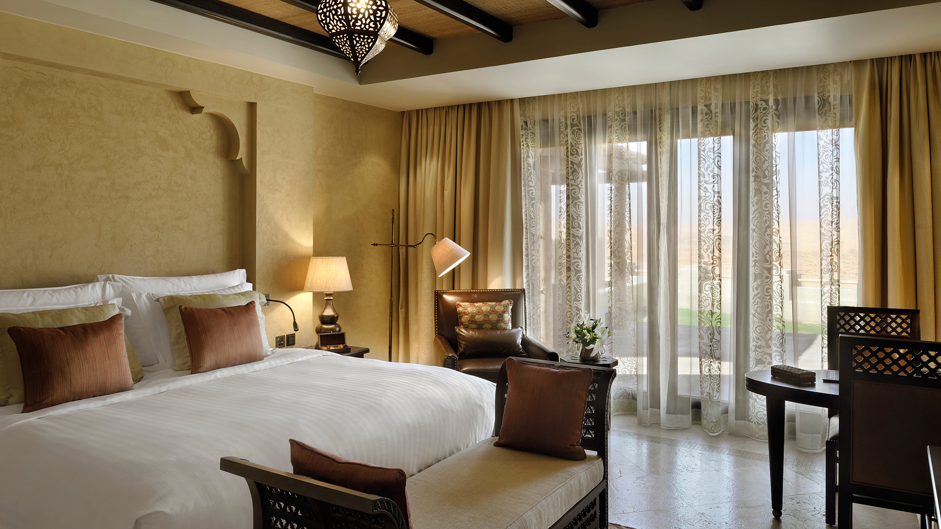 Arab Emirates, Abu Dhabi, Qasr al Sarab,Villa King Size Bedroom