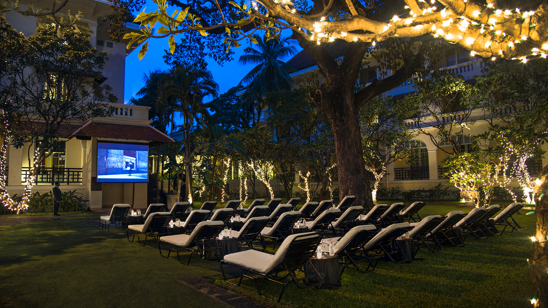  Worldwide, Cambodia, Raffles Hotel Le Royal, Cinema pardiso