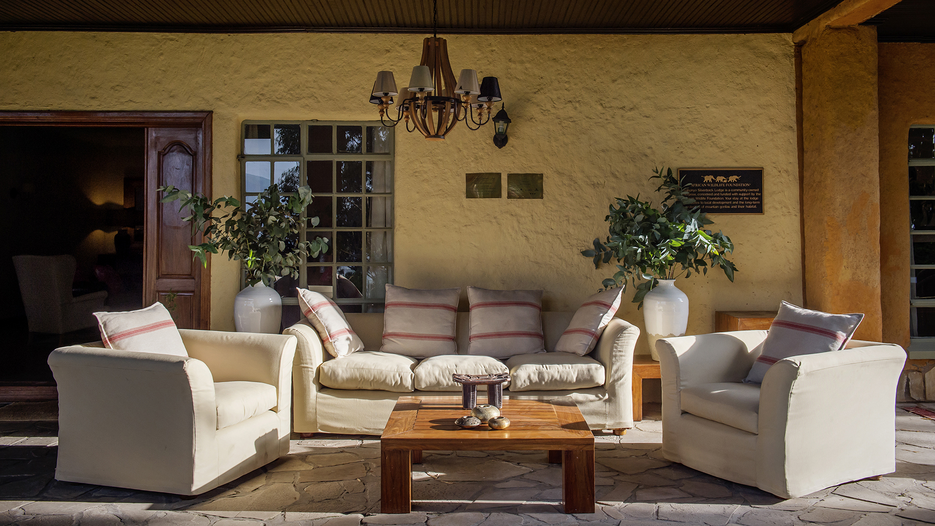  Africa, Rwanda, Sabyinyo, Outdoor Terrace