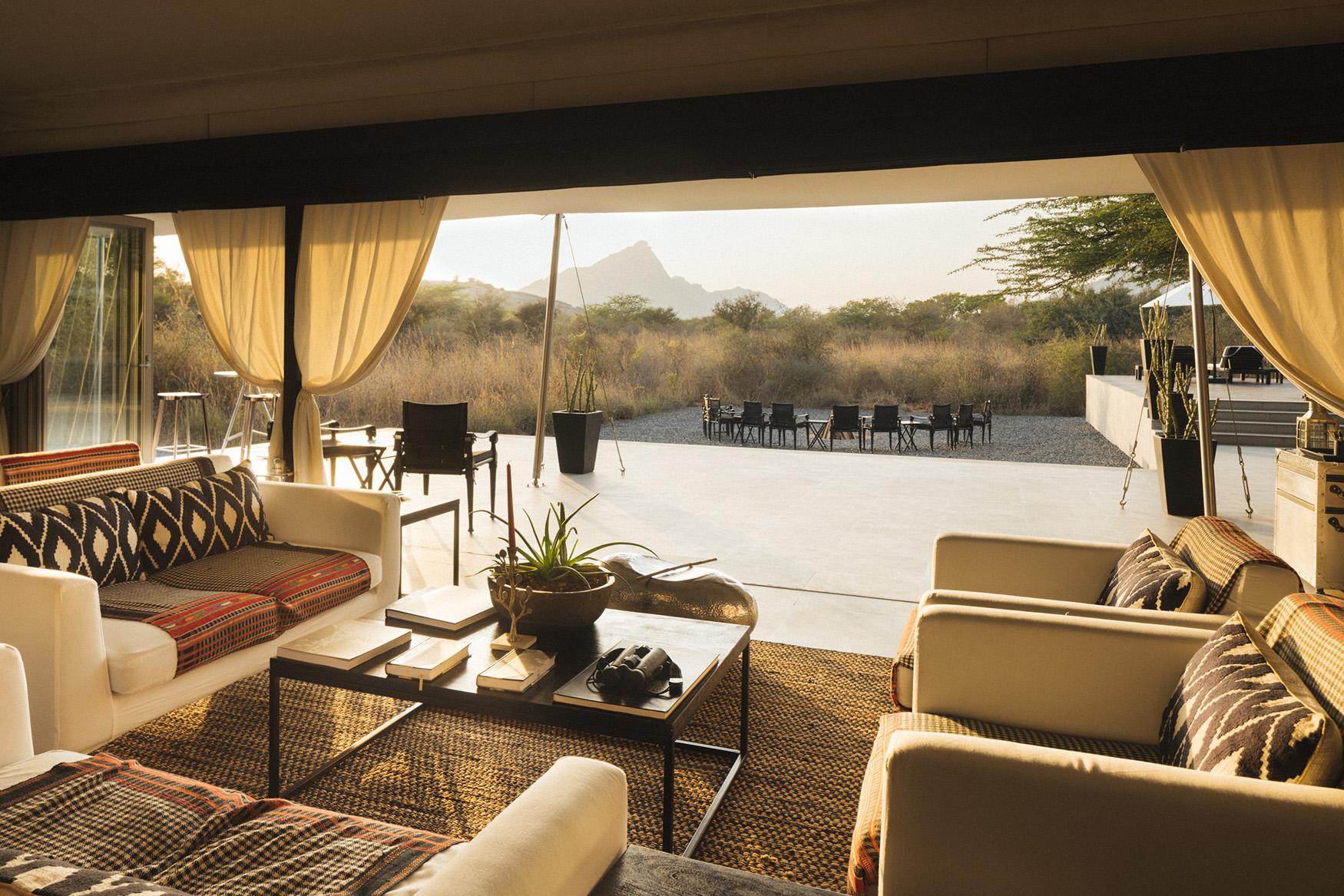 Asia, India, SUJAN Jawai, lounge inside tent