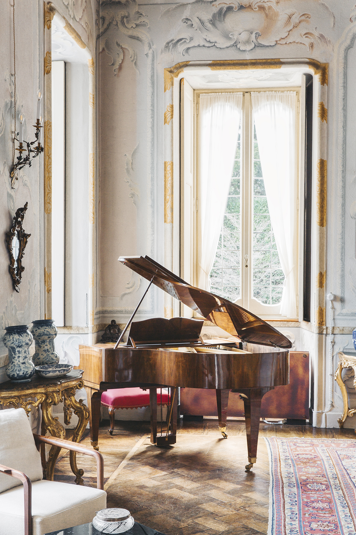 Europe, Italy, Italian Lakes, Lake Como, Grand Hotel Tremezzo, grand piano in Villa Sola Cabiati Living Room