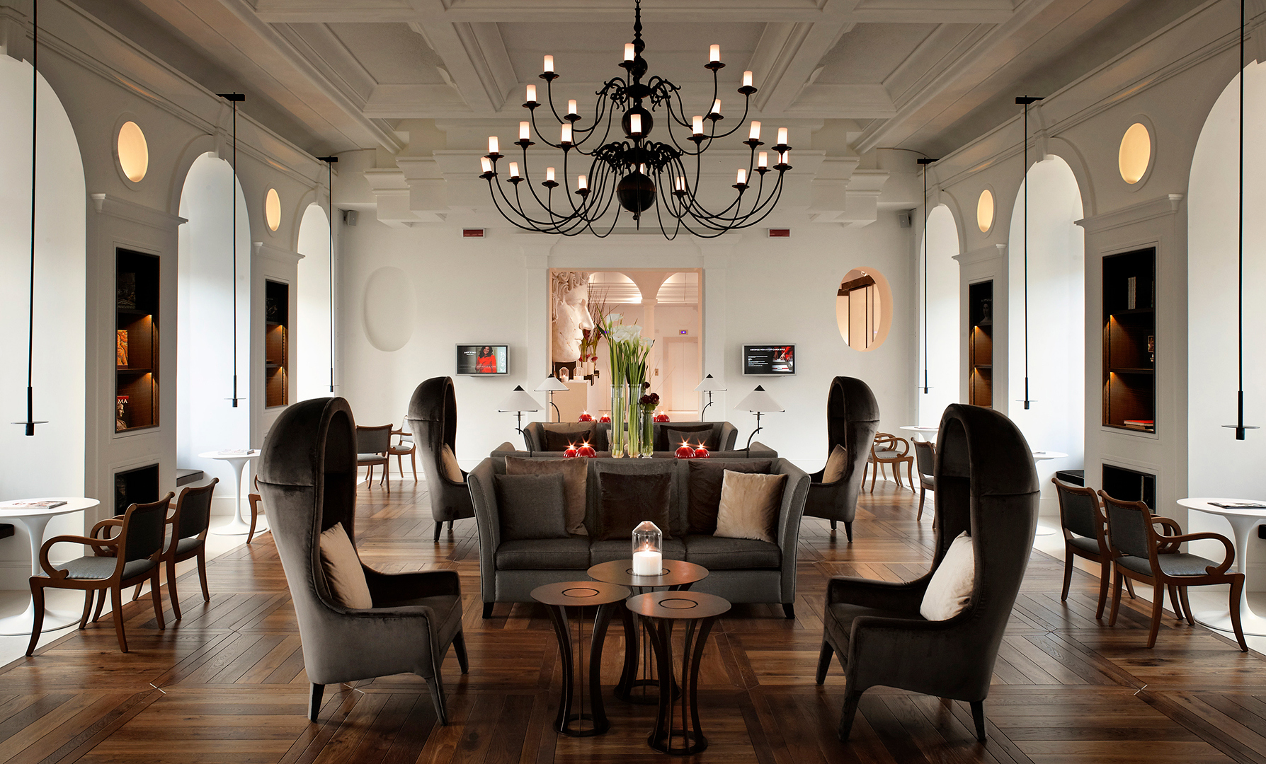 Europe, Italy, Rome, Gran Meliá Rome Villa Agrippina, Lobby library