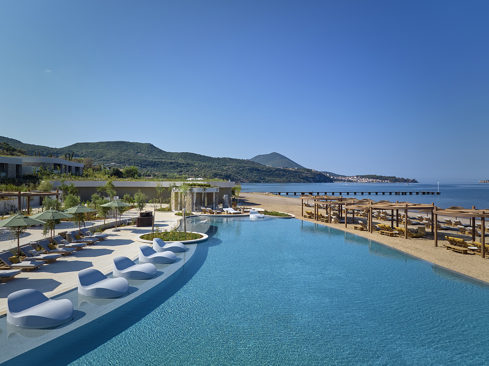 Europe, Greece, Mandarin Oriental Costa Navarino, Ormos pool area