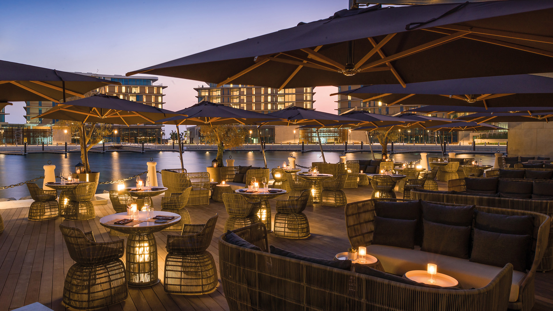 Arabia, Dubai, Bvlgari Resort Dubai, Cafe terrace