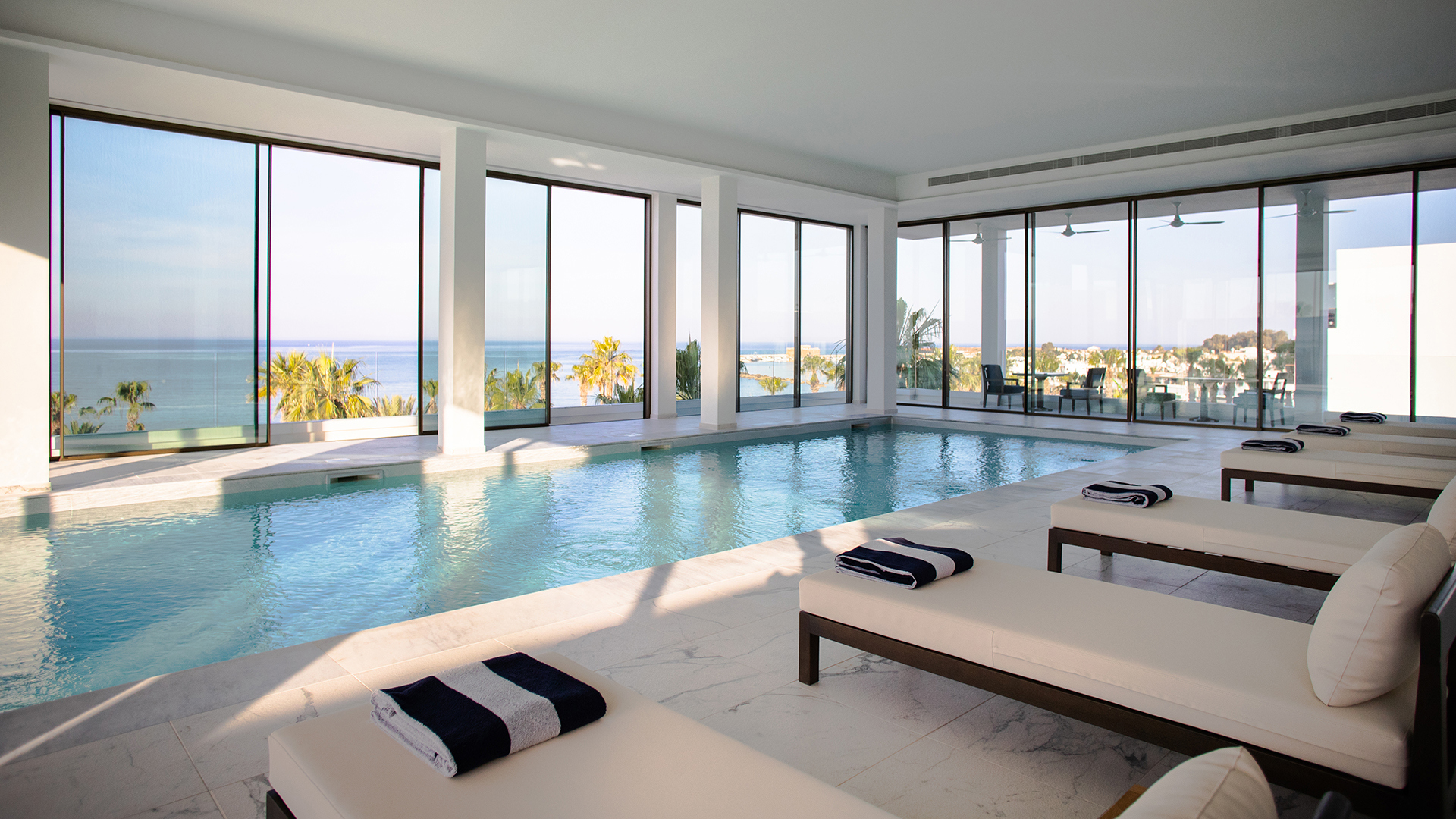 Europe, Cyprus, Paphos, Annabelle, Ouranos rooftop pool