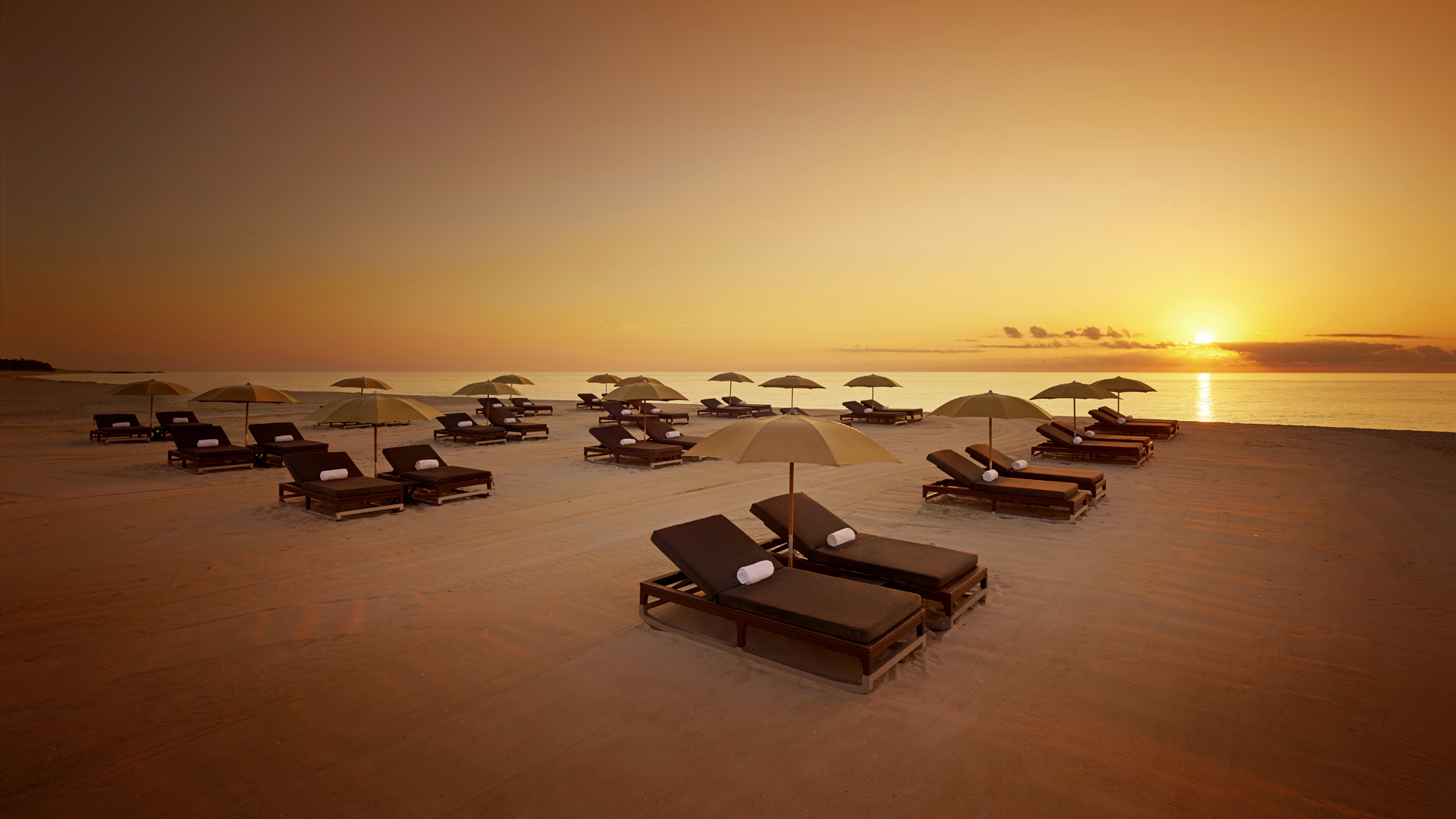 Luxury Florida Holidays, The Setai Miami, Beach sunrise