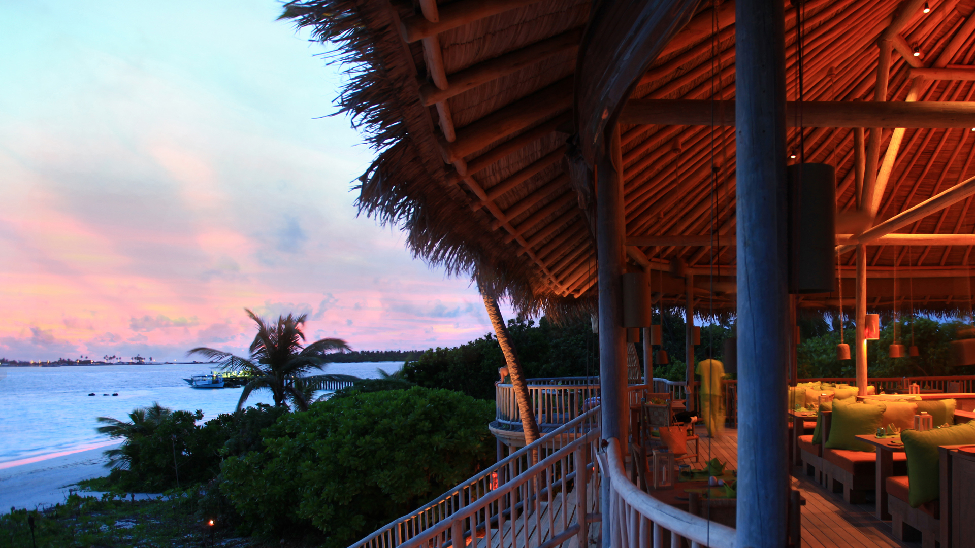 Indian Ocean, Maldives, Six Senses Laamu, Dining area