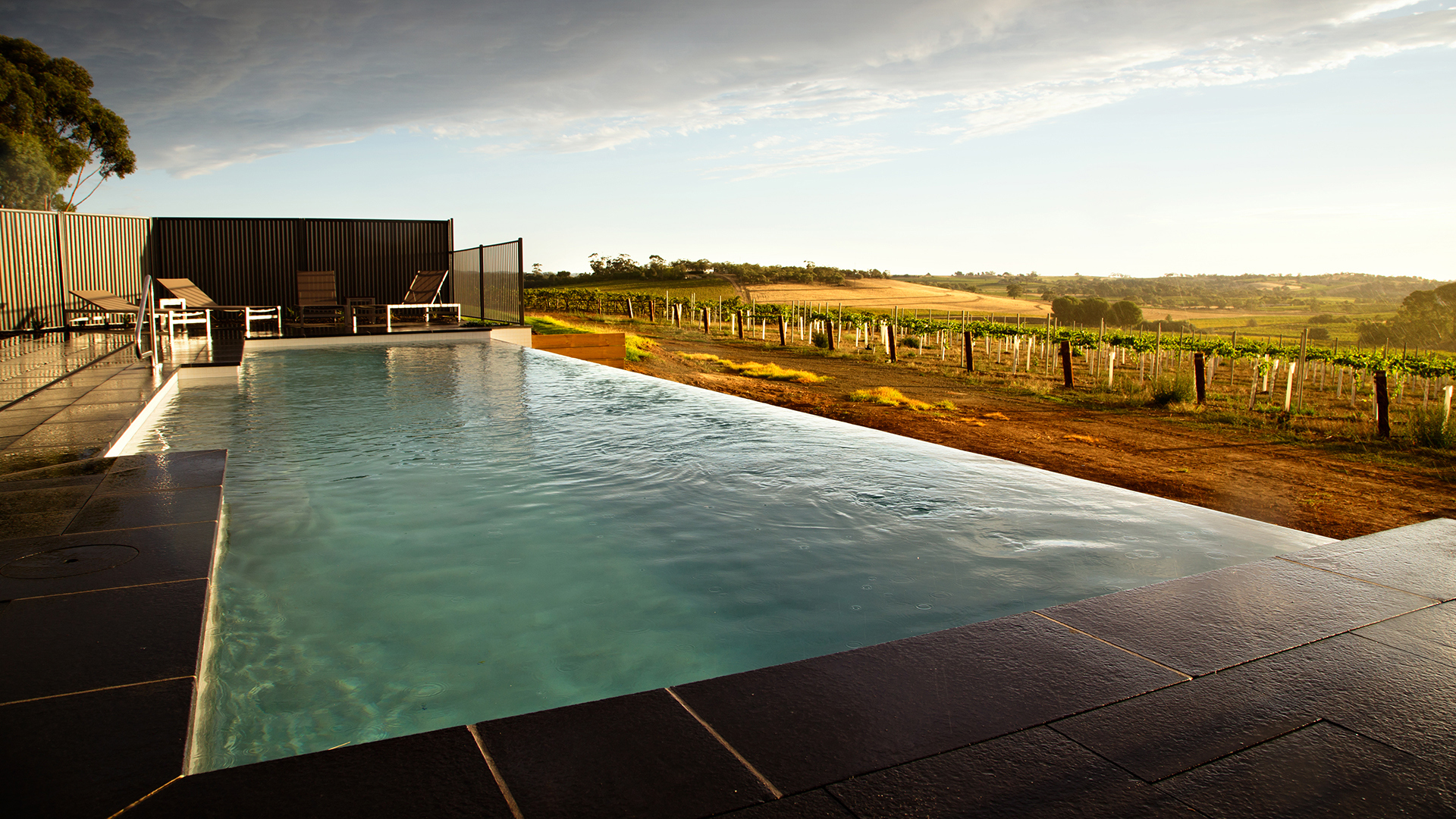  Worldwide, Australia, The Louise, Pool