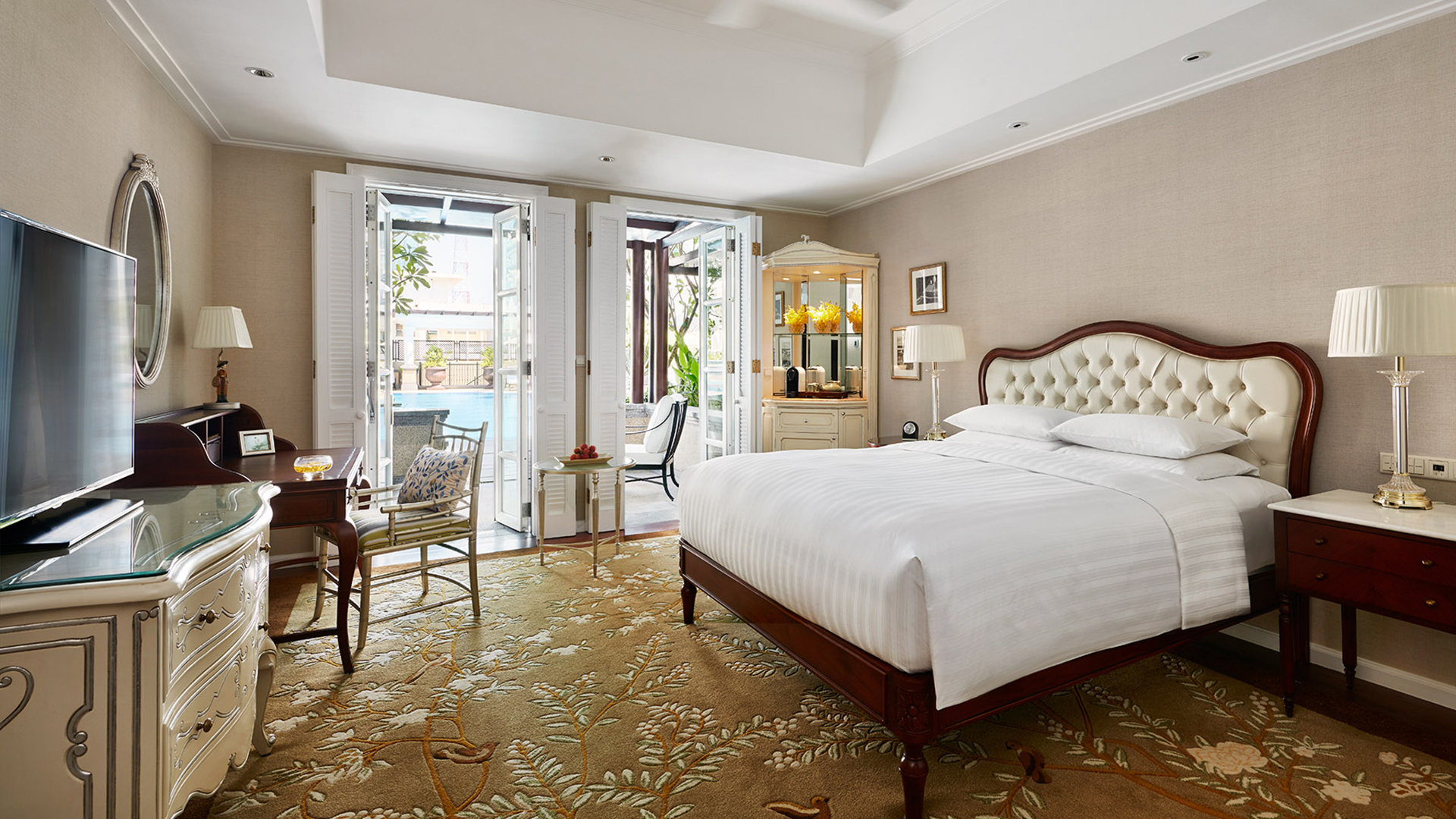  Indian Subcontinent, Far East & Australasia, Vietnam, Park Hyatt Saigon, Park Deluxe Room 