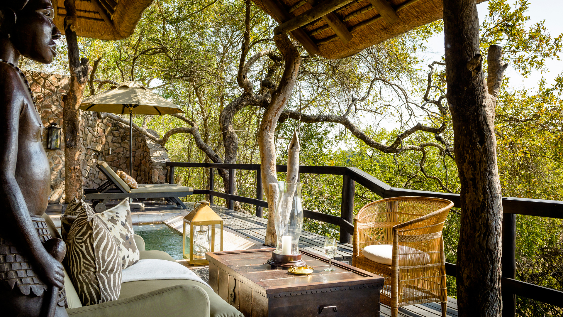 Africa, South Africa, Singita Ebony Lodge, Outdoor seating