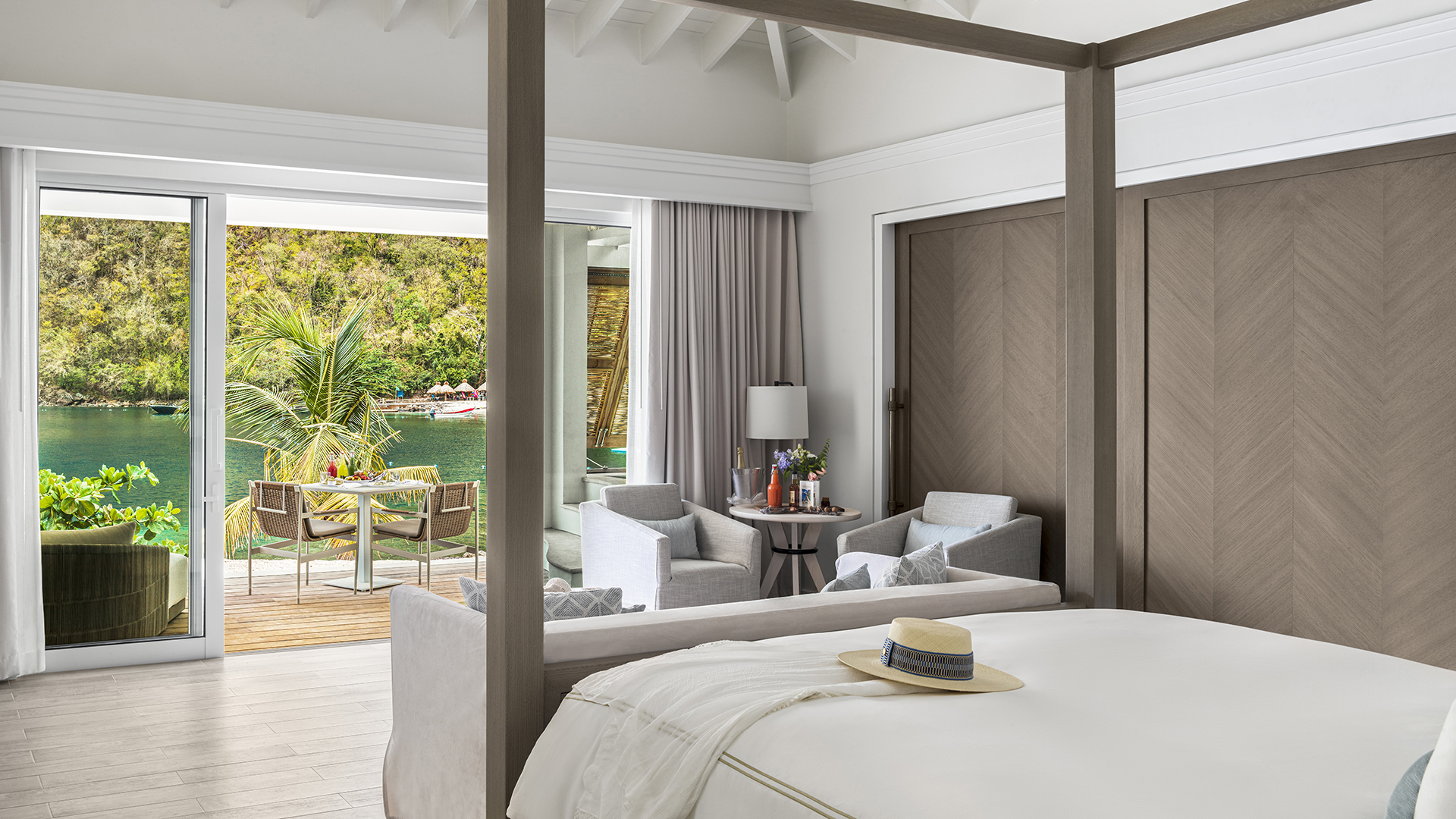 Caribbean, St Lucia, Sugar Beach, Beachfront Bungalow