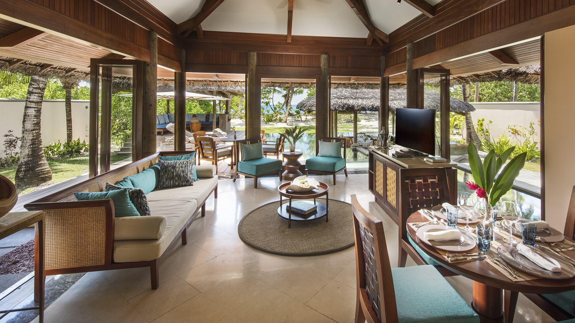 Indian ocean, Seychelles, Constance lemuria resort, Pool Villa Lounge