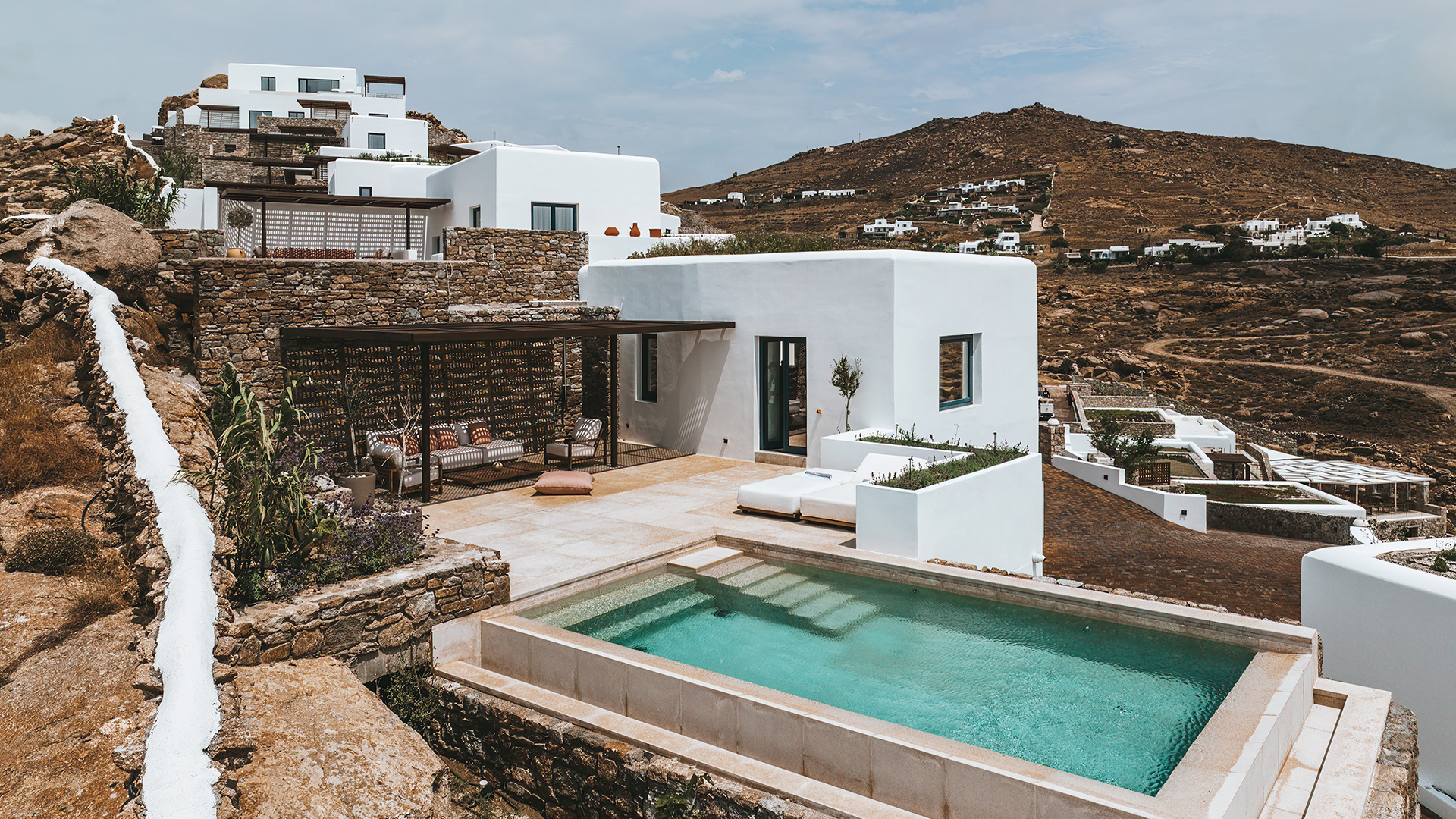 Europe, Greece, Mykonos, Cali Mykonos, Large suite pool